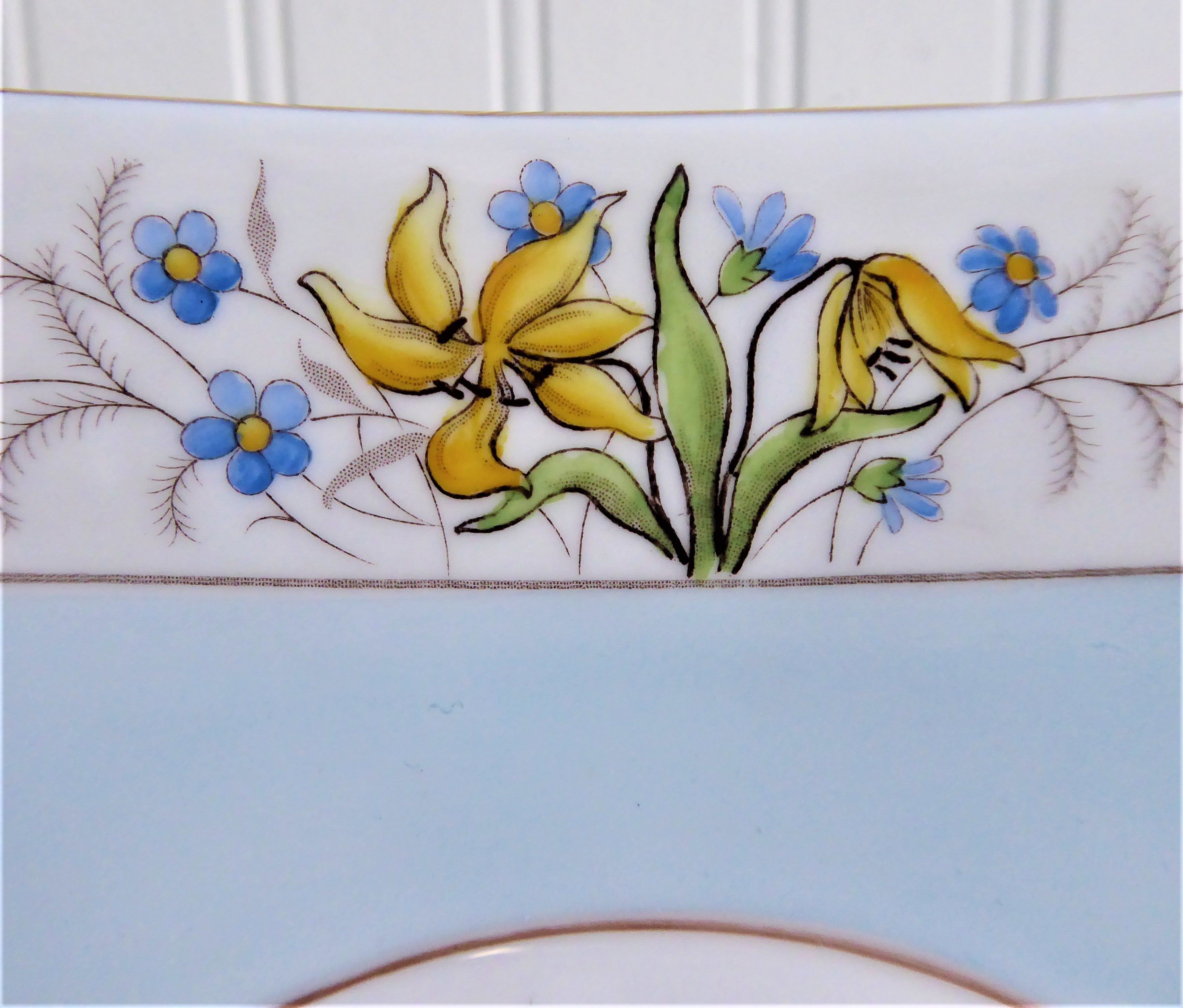 Vintage Shelley Sandwich Cake Plate - Art Deco Floral Design 1940s Serving Dish for Afternoon Tea, Desserts & Elegant Party Display