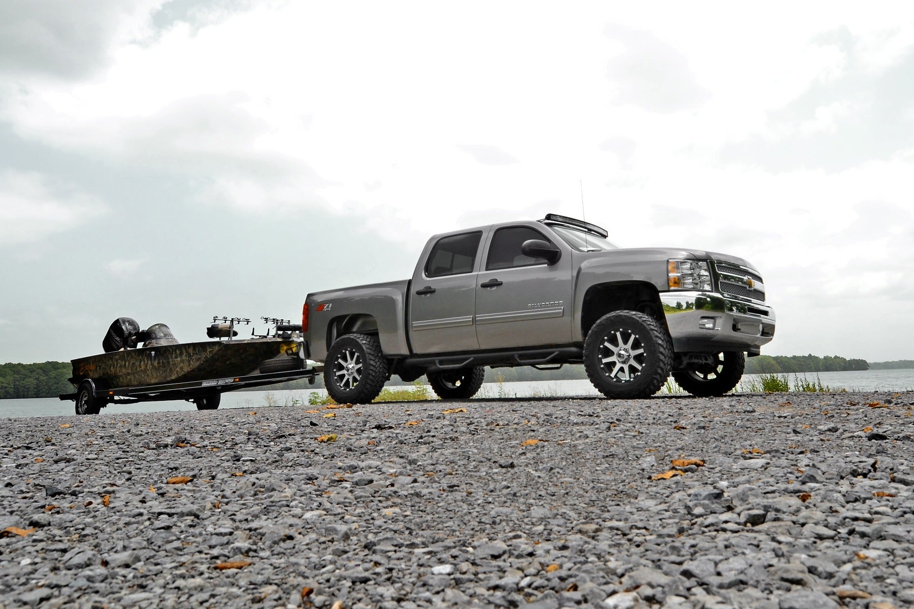 6 Inch Lift Kit for Chevy/GMC 1500 4WD (2007-2013) - Heavy Duty M1 Struts & Shocks - Off-Road Suspension Upgrade for Trucks & SUVs - Perfect for Trail Riding, Rock Crawling & Overlanding Adventures