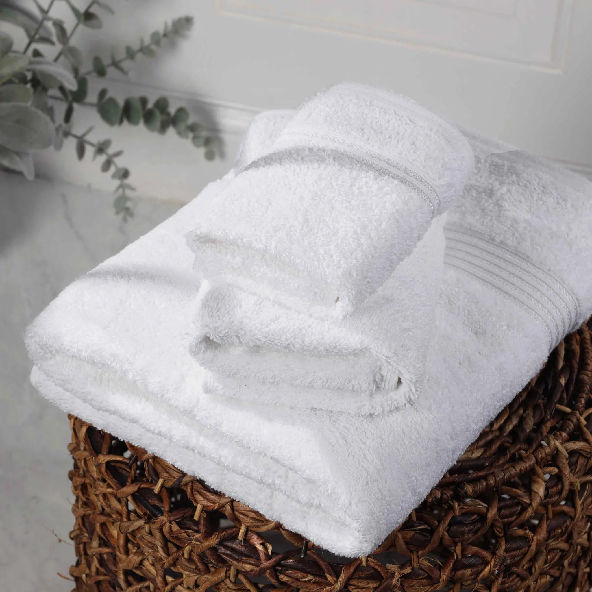 Premium Egyptian Cotton Plush 3-Piece Luxury Bath Towel Set - Ultra Absorbent & Soft for Spa, Bathroom & Hotel Use