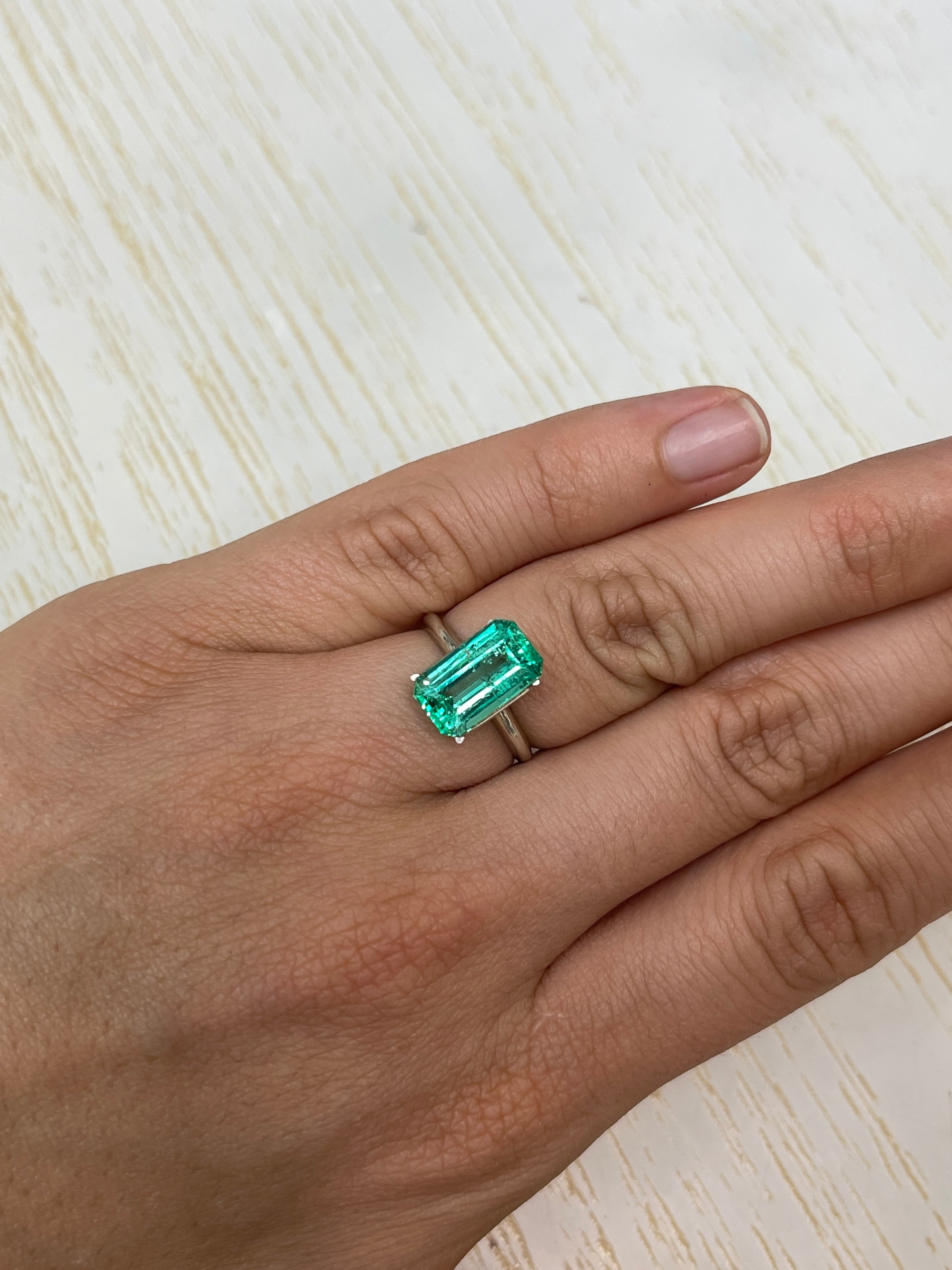 3.42 Carat 13x7.6mm Glowing Elongated Green Natural Loose Colombian Emerald - Emerald Cut Gemstone for Jewelry Making, Engagement Rings & Luxury Gifts