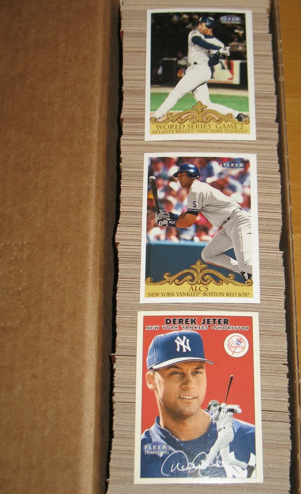 2000 Fleer Tradition Baseball Cards Complete Set - 450 Cards Collection for Trading, Collecting & Display - Perfect for MLB Fans, Sports Memorabilia Enthusiasts & Gift Giving