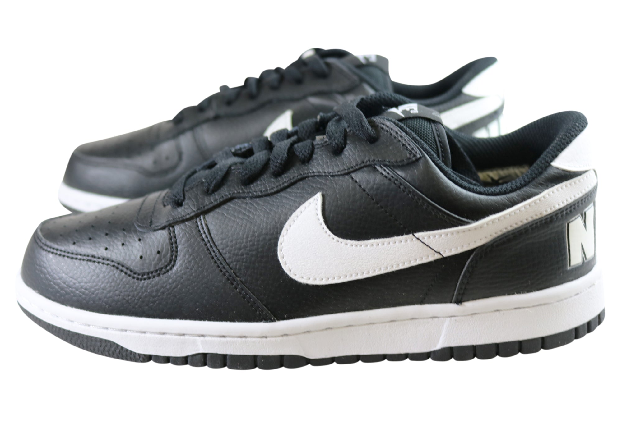 Nike Men's Big & Tall Low-Top Comfortable Lace-Up Sneakers - Perfect for Running, Walking & Casual Wear