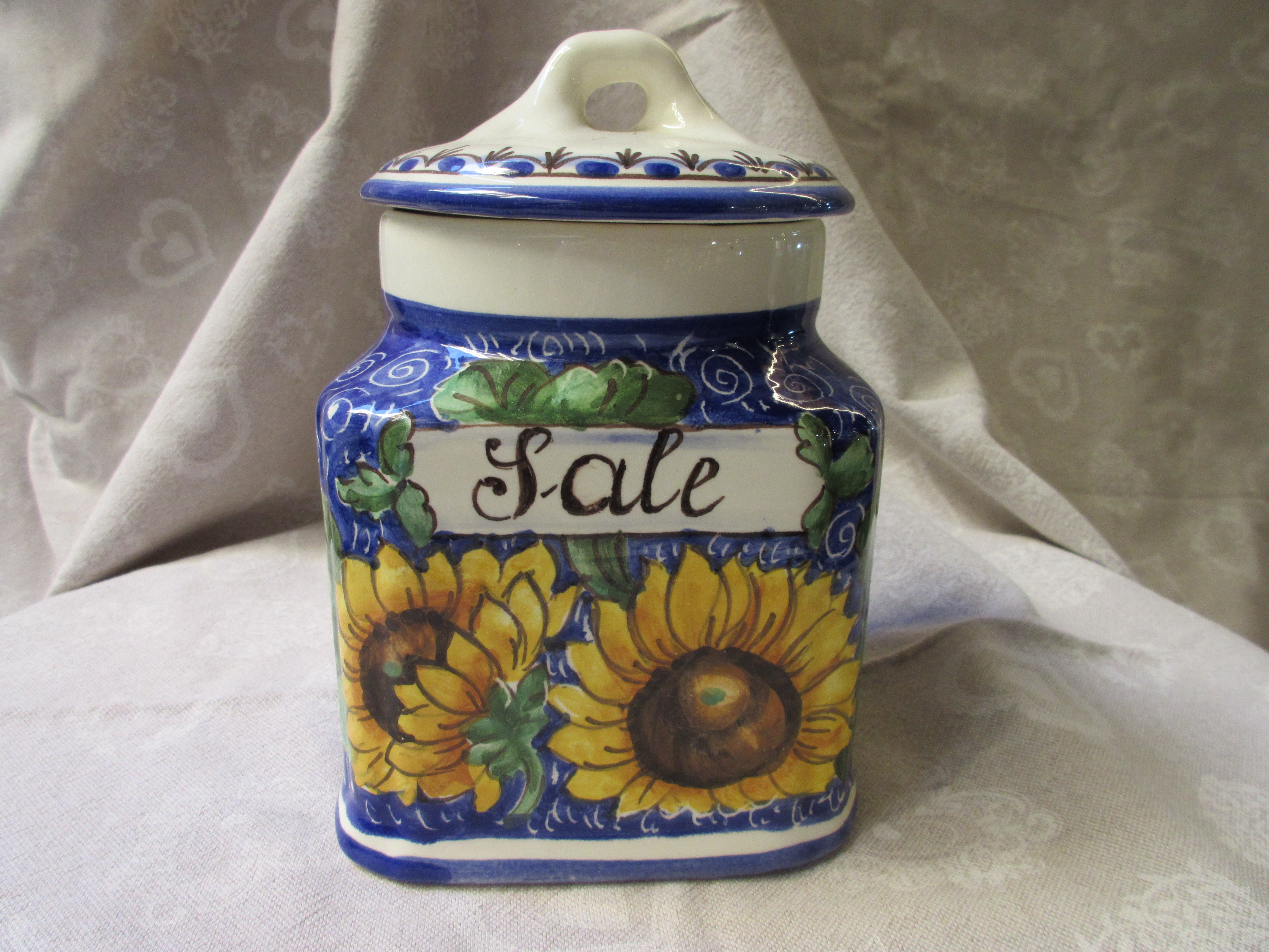 Ceramic Container for Kitchen Storage - Airtight Food Canister for Flour, Sugar, Coffee & Dry Goods | Perfect for Pantry Organization & Home Decor