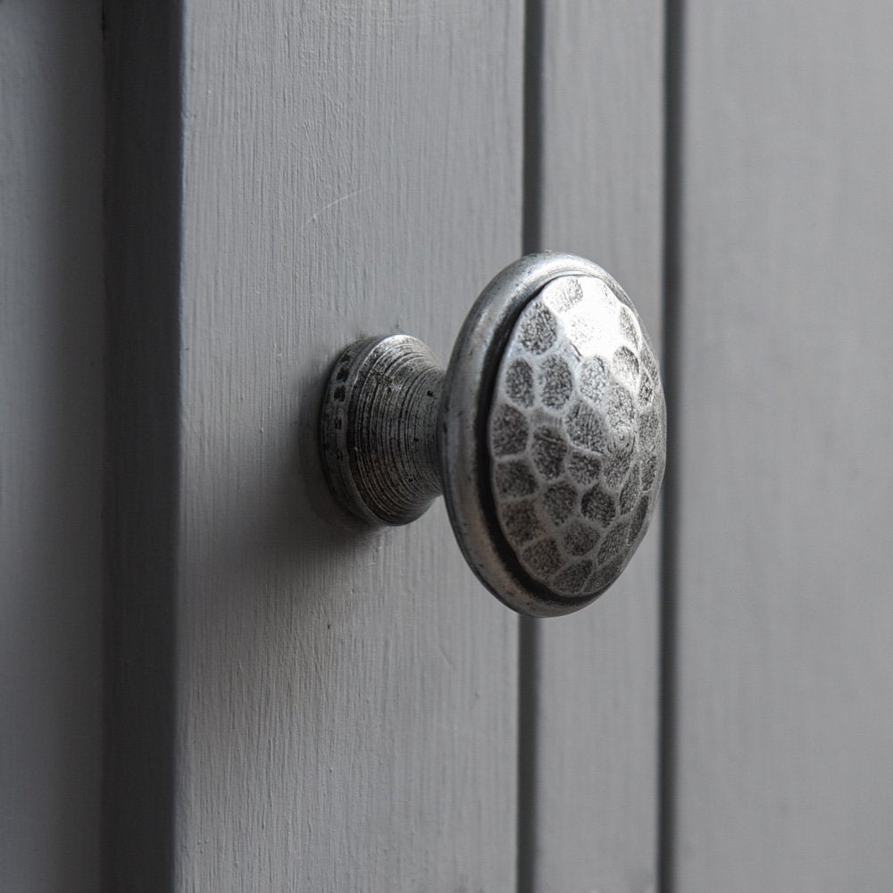 Antique Pewter Beaten Cabinet Knobs - Vintage Style Drawer Pulls for Kitchen & Bathroom - Perfect for Home Renovation & DIY Furniture Upgrade
