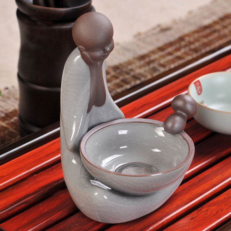 Premium Ge Kiln Ceramic Tea Strainer and Holder - Fine Mesh Filter for Loose Leaf Tea - Perfect for Tea Lovers, Home Brewing, and Gift Giving