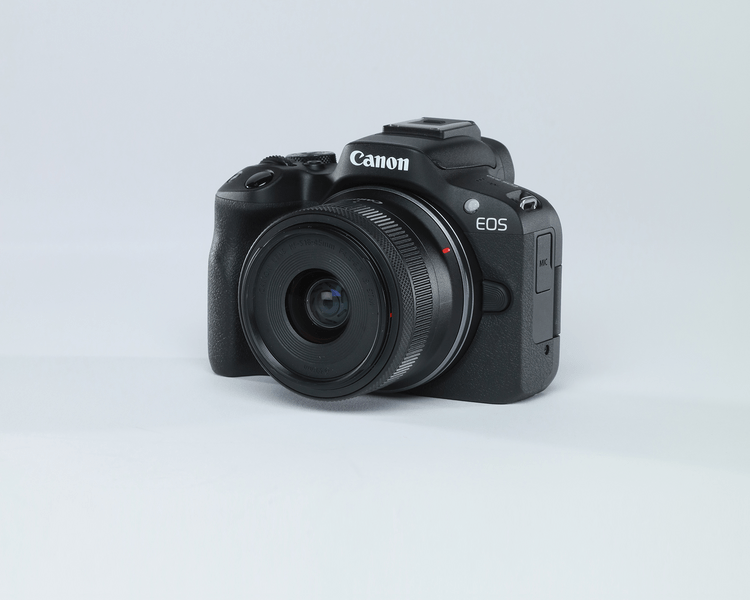 Canon EOS R50 Mirrorless Camera with RF-S 18-45mm f/4.5-6.3 IS STM Lens Kit (Black) - Perfect for Vlogging, Travel Photography & Content Creation