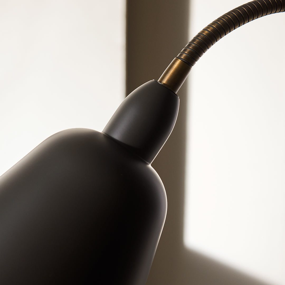 Bellevue AJ7 Modern Floor Lamp - Adjustable LED Standing Light for Living Room, Bedroom & Office - Dimmable Brightness with Remote Control - Perfect for Reading, Relaxing & Ambient Lighting