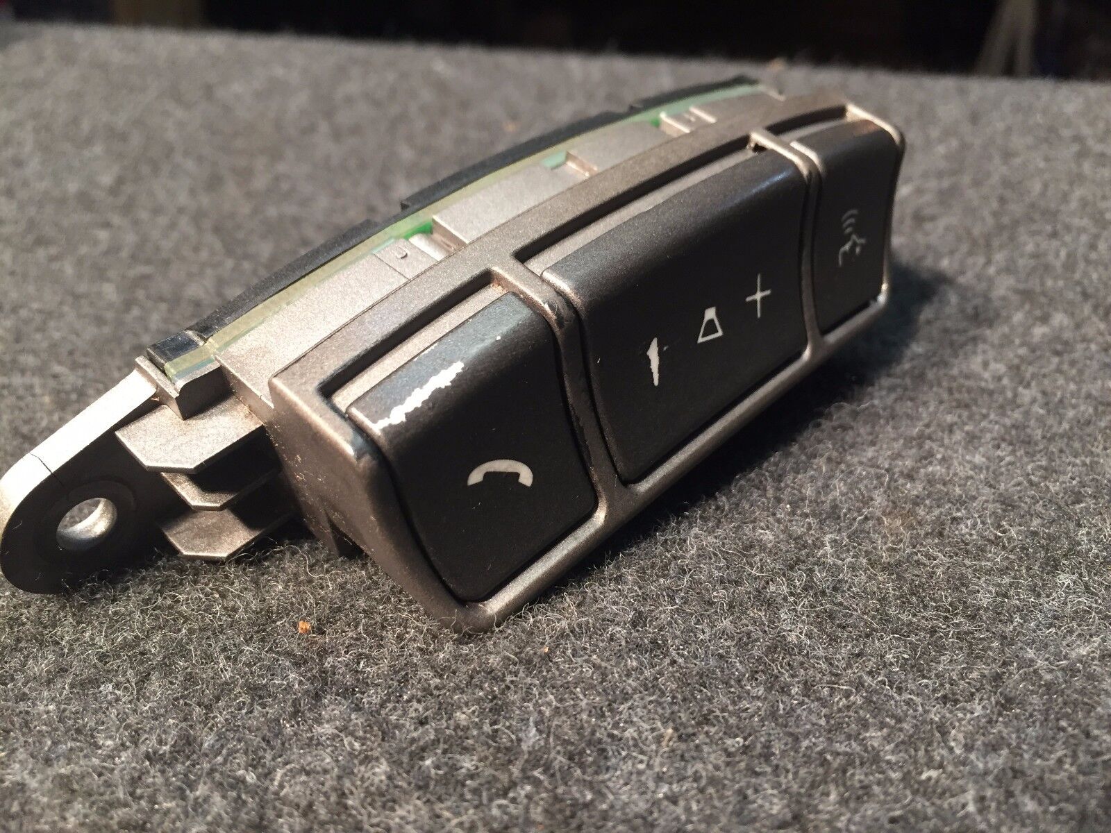 02 03 04 05 BMW 745i 745Li E65 E66 OEM Steering Wheel Audio Phone Voice Control Switch - Perfect for Car Upgrades & Safe Driving