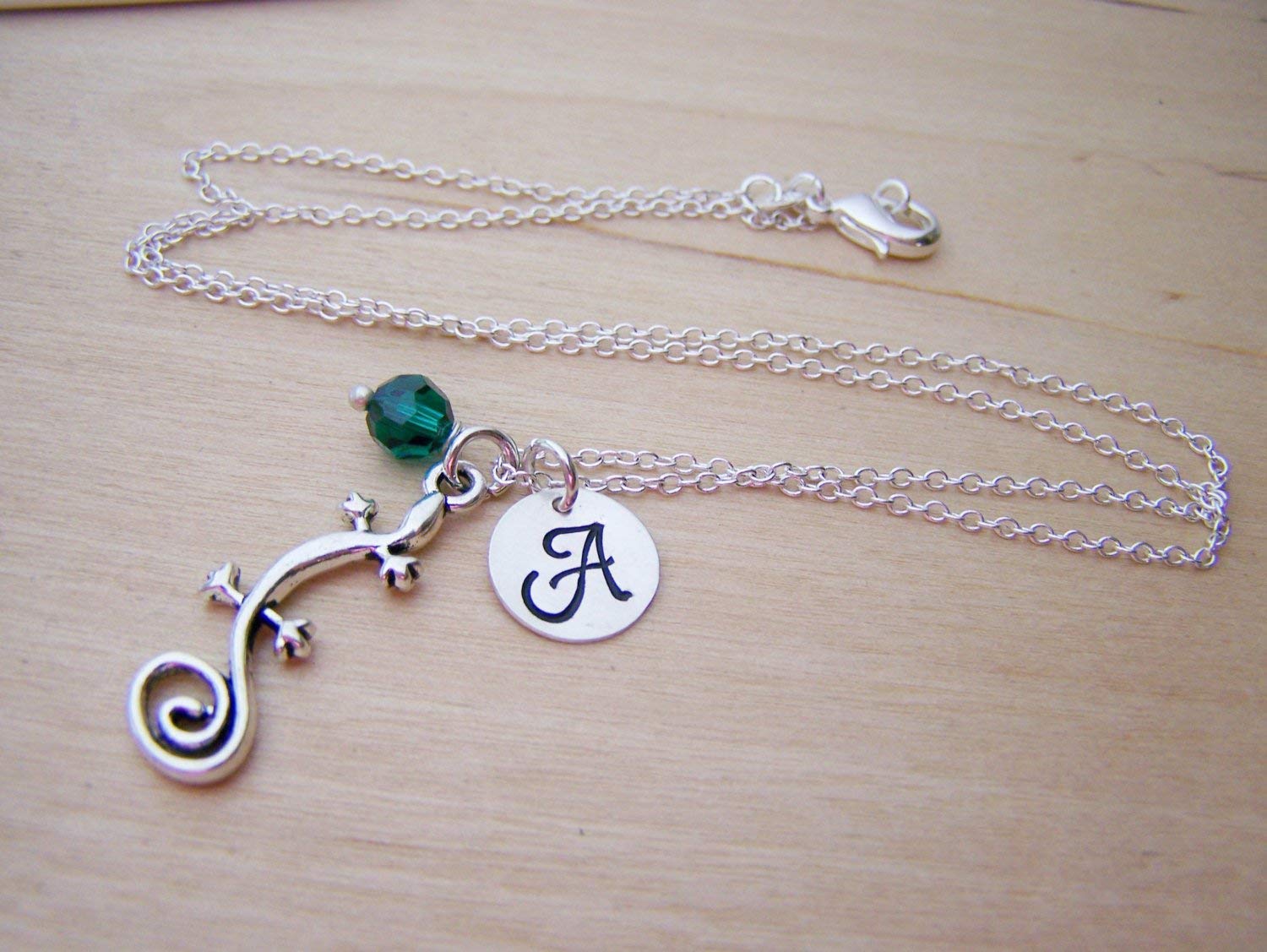 Personalized Sterling Silver Gecko Lizard Charm Necklace - Unique Animal Jewelry Gift for Nature Lovers, Perfect for Casual Wear, Beach Outings & Boho Fashion