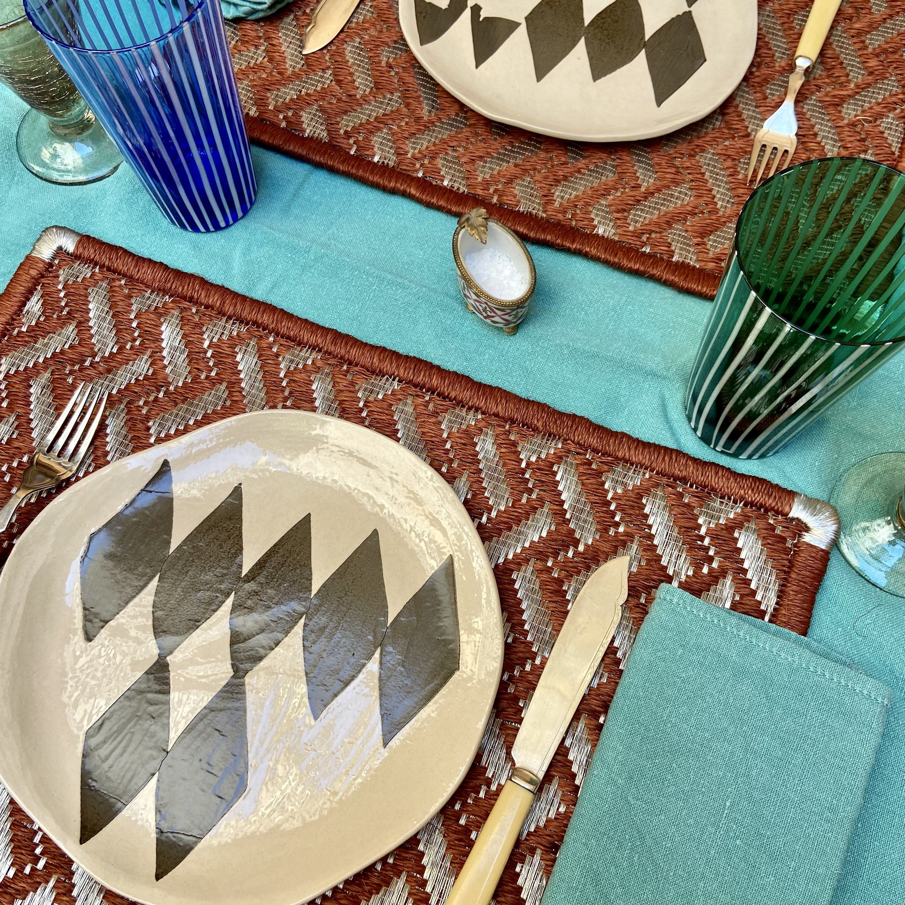 Premium Curitì Placemats Set of 2 - Waterproof & Heat-Resistant Table Mats for Dining, Kitchen, and Outdoor Use - Elegant Home Decor for Everyday Meals and Entertaining