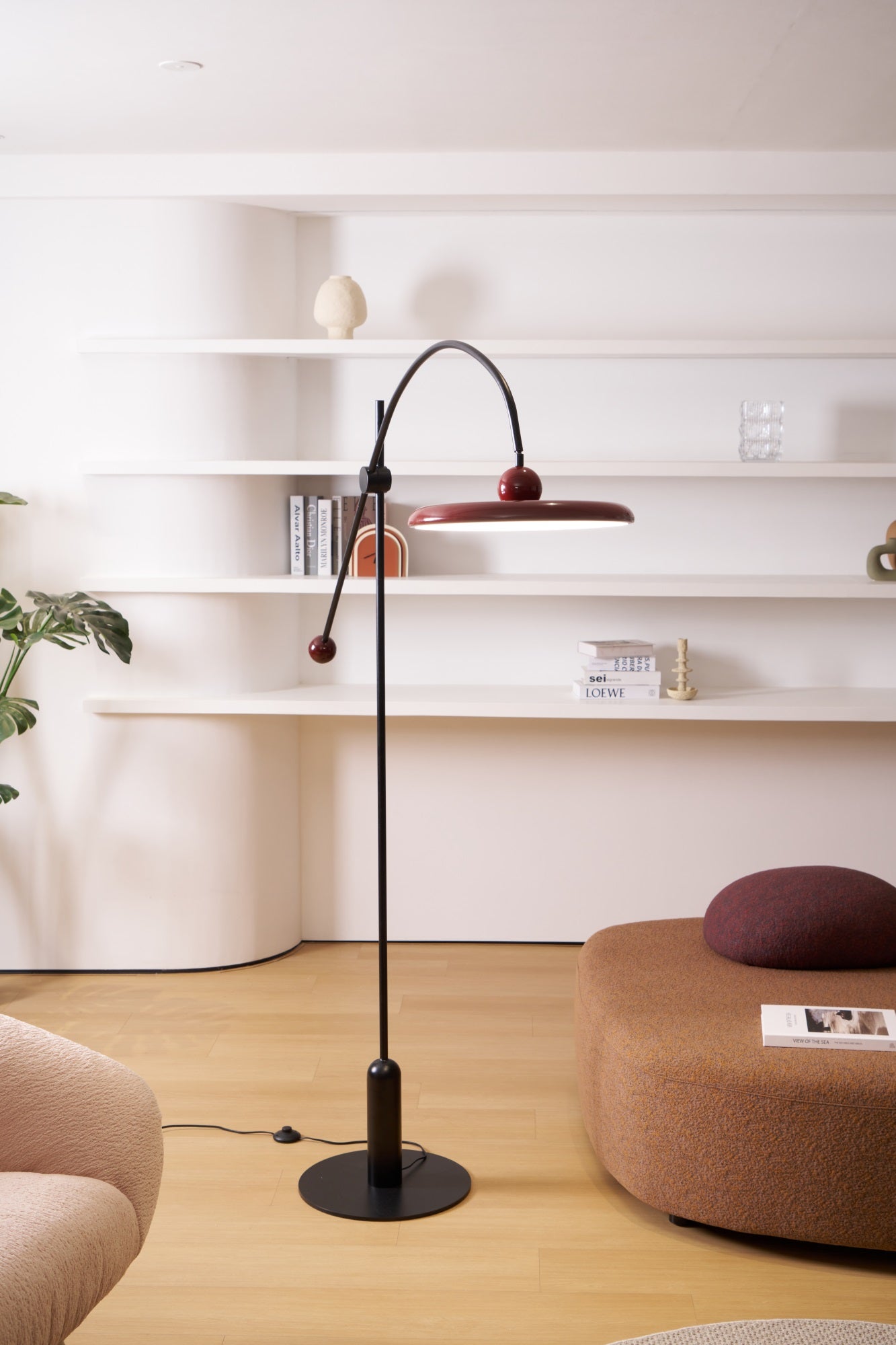 Modern Lola Floor Lamp with Adjustable Height - Stylish LED Standing Light for Living Room, Bedroom, or Office - Perfect for Reading, Working, and Ambient Lighting