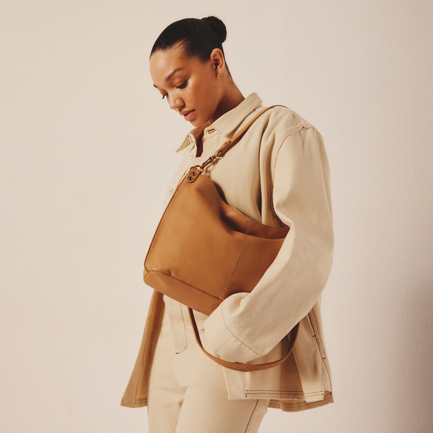Pebbled Leather Pier Shoulder Bag in Sandstorm - Stylish Crossbody Purse for Women, Perfect for Work, Travel & Everyday Use