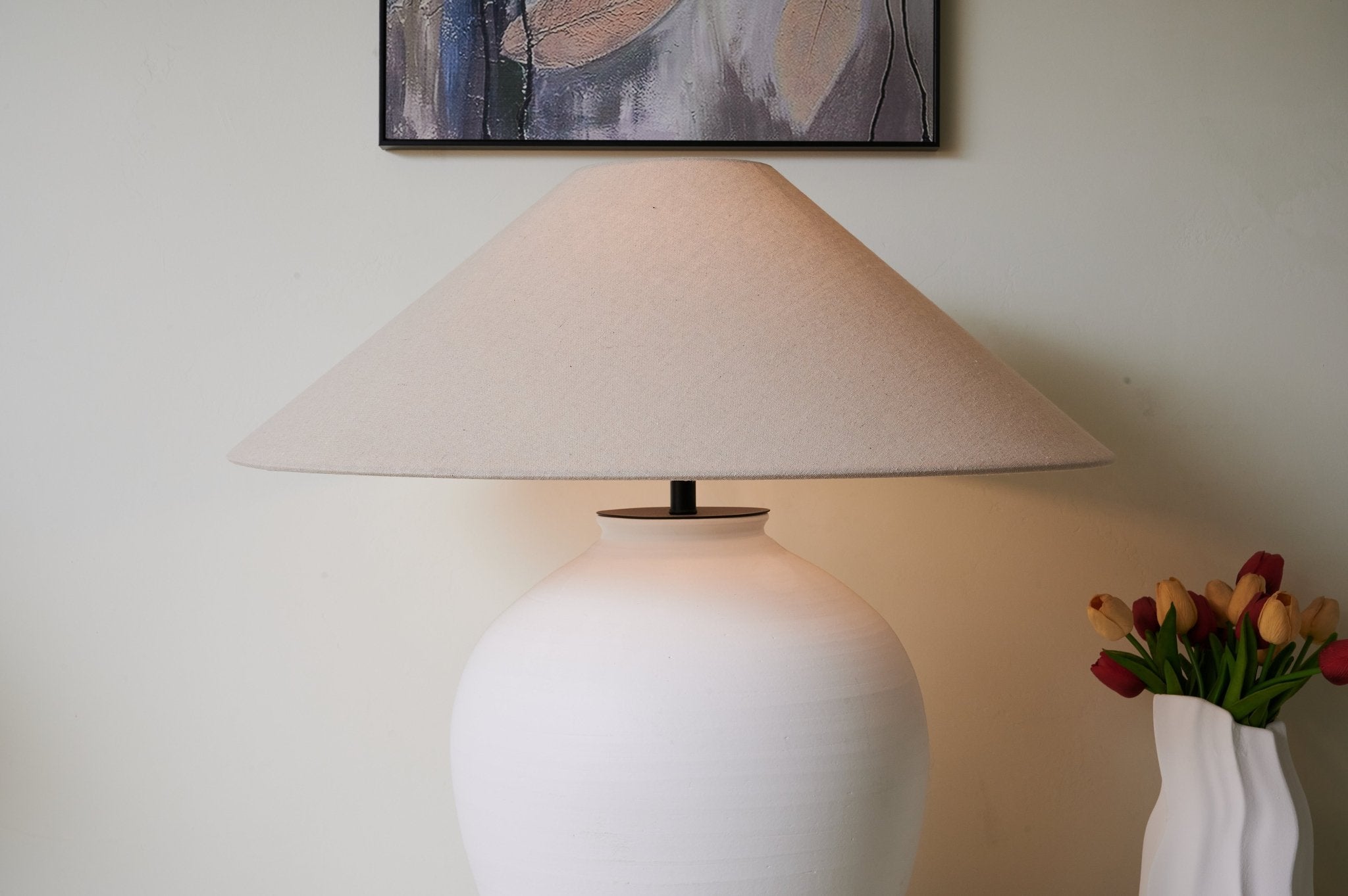Aterra Modern Ceramic Table Lamp - Elegant Home Decor for Bedroom, Living Room & Office - Soft Warm White Light for Cozy Ambience
