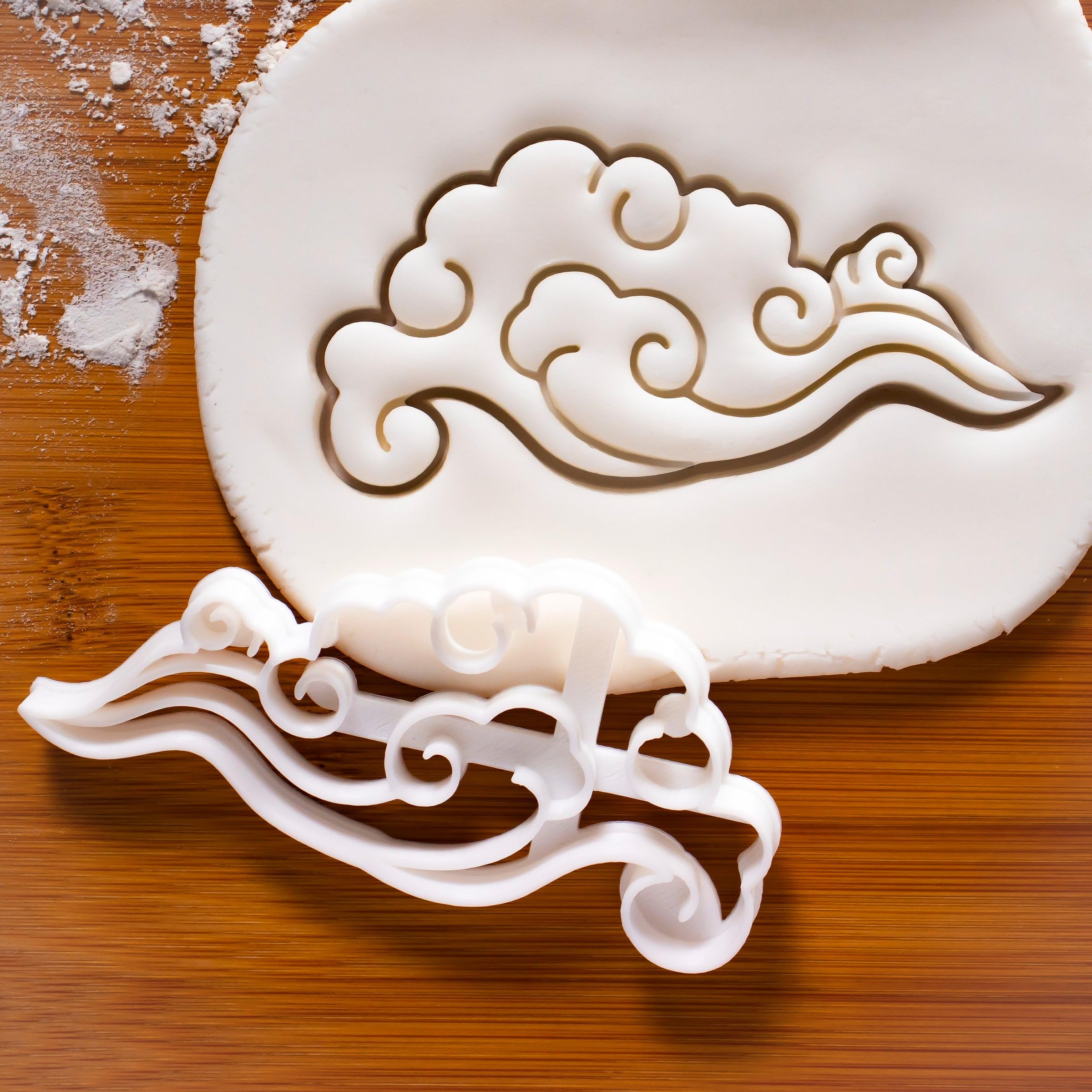 Whimsical Cloud Cookie Cutter Set - 1 Piece Stainless Steel Baking Tool for Cookies, Pastries & Fondant - Perfect for DIY Baking, Party Decorations & Kids Crafts