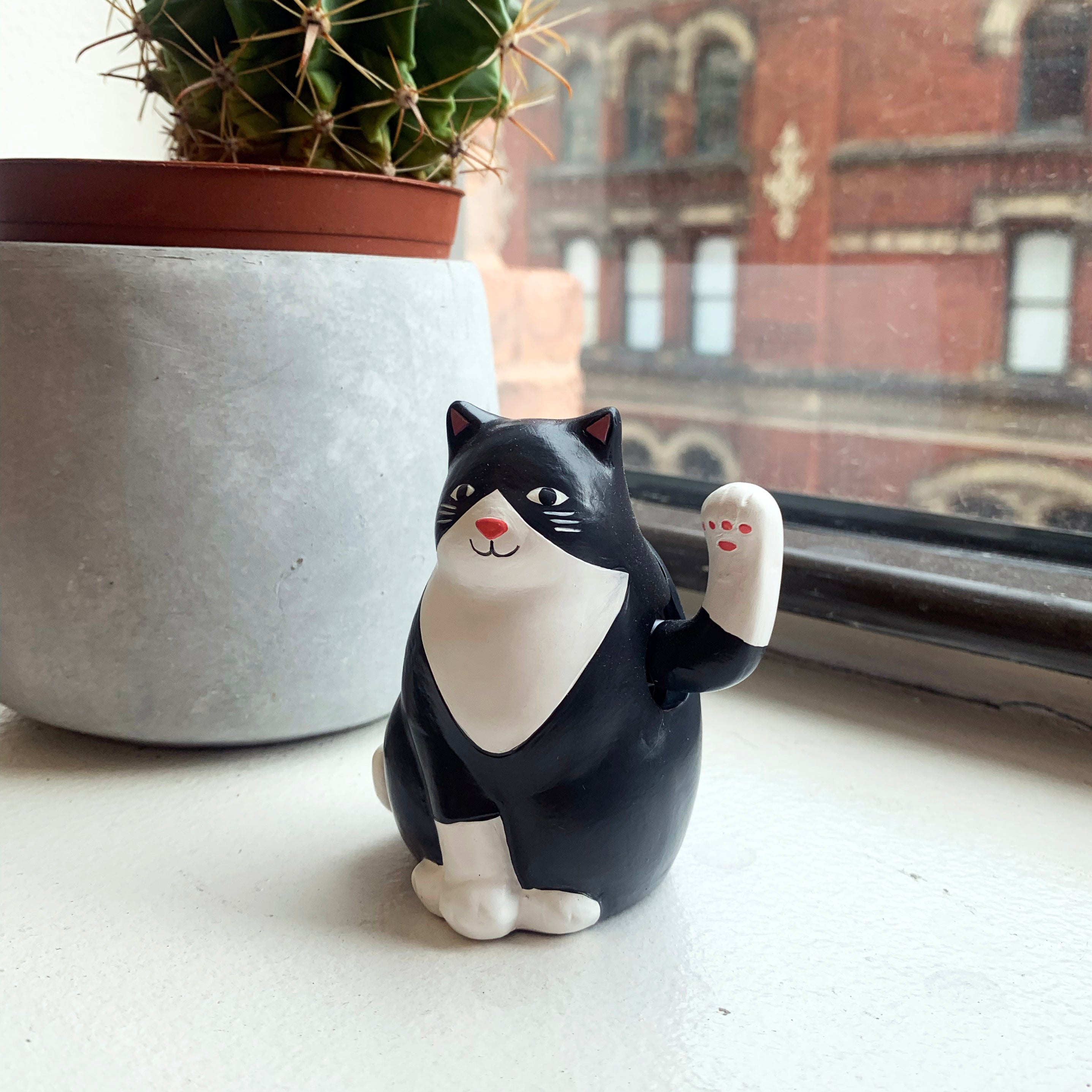 Solar Cat - Eco-Friendly Solar Powered Cat Toy for Indoor & Outdoor Play - Perfect for Pet Entertainment & Exercise
