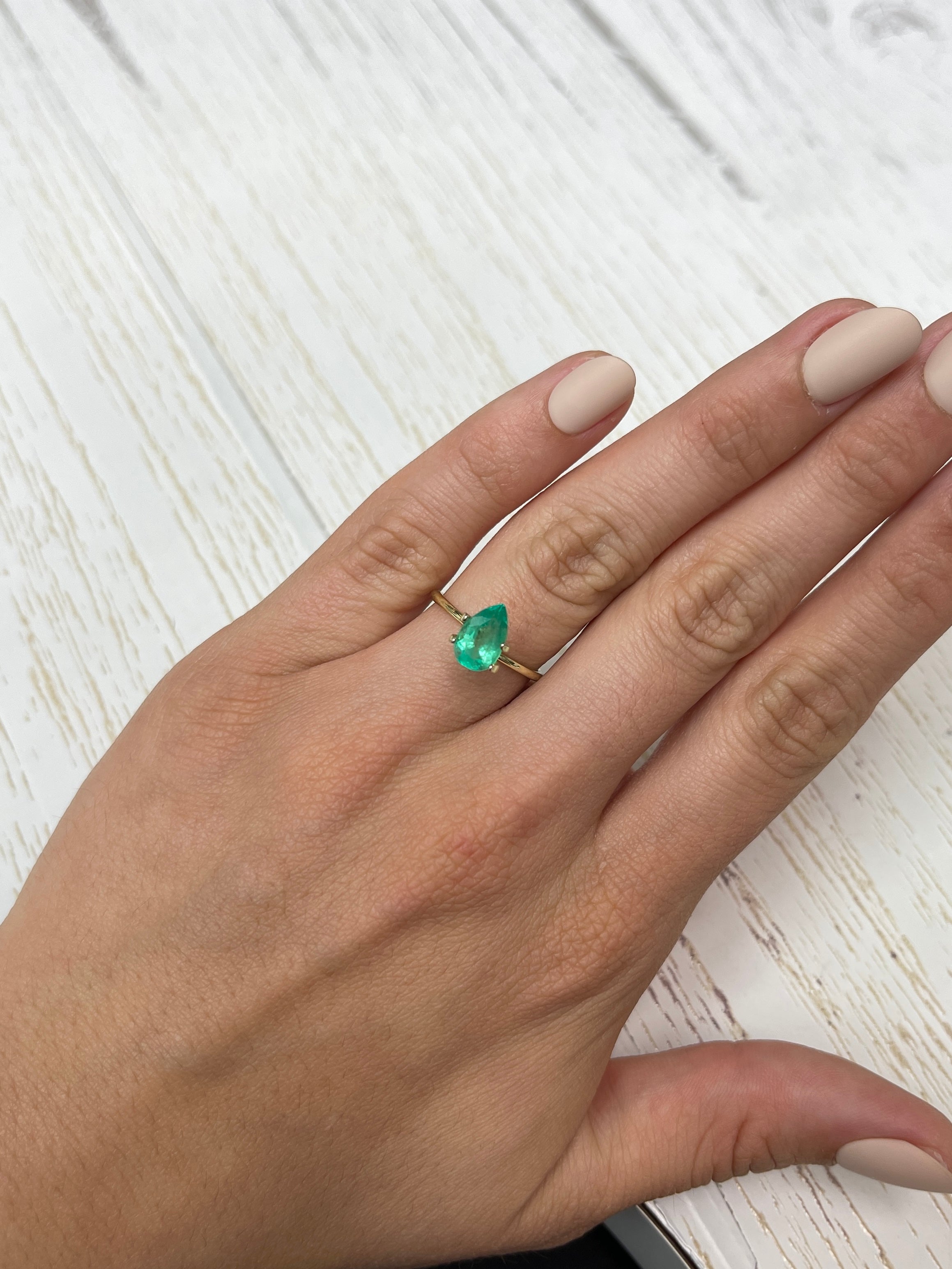 1.42 Carat Yellowish Green Natural Loose Colombian Emerald Pear Cut Gemstone for Jewelry Making, Engagement Rings & Luxury Gifts