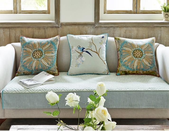 Stylish Decorative Throw Pillows for Couch & Sofa - Soft Living Room Accent Pillows for Home Decor - Perfect for Cozy Nights, Family Gatherings and Interior Design Enhancement