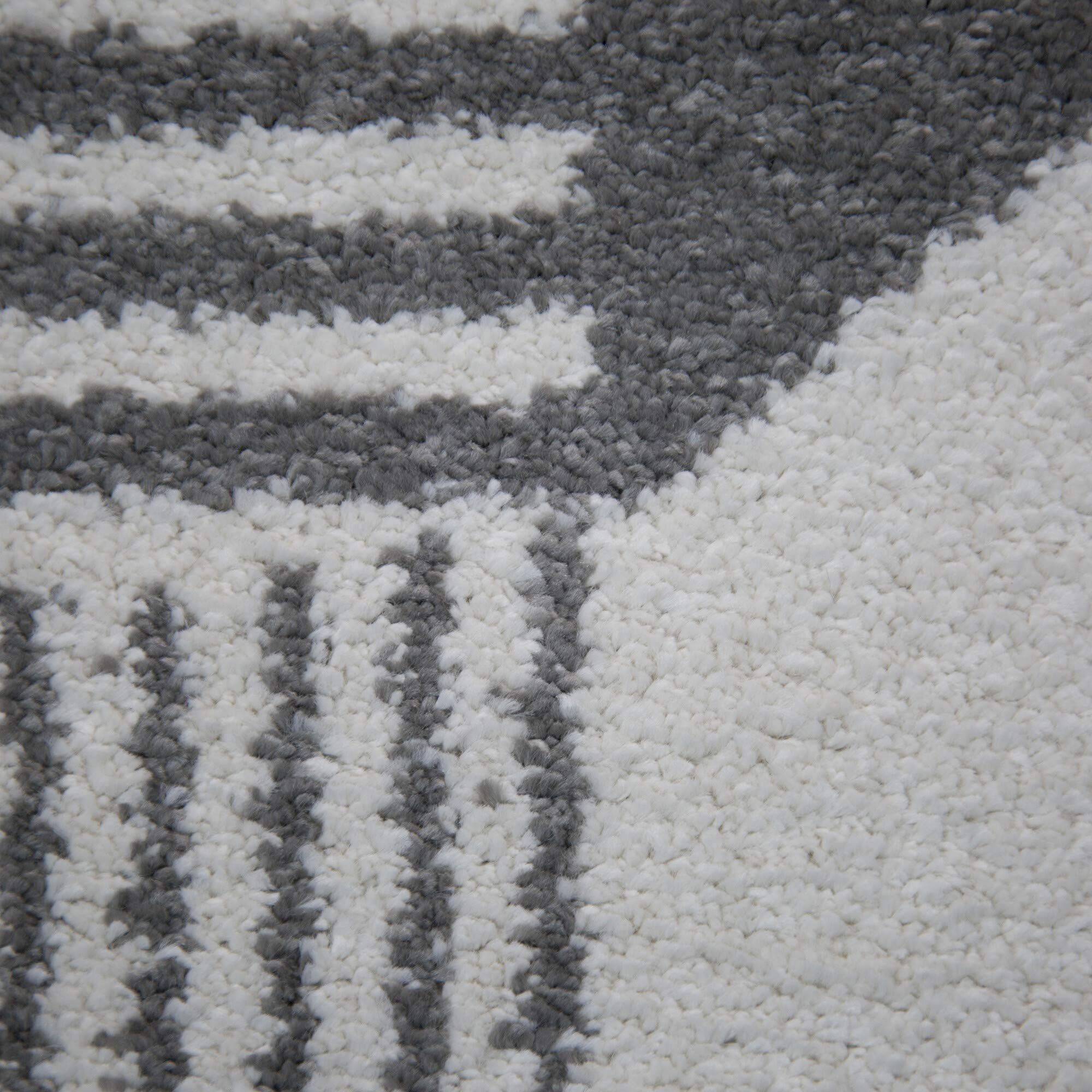 Evelina Modern Geometric Area Rug - Non-Slip Soft Living Room Carpet for Home Decor, Bedroom, Office - 5x7, 6x9, 8x10 Sizes