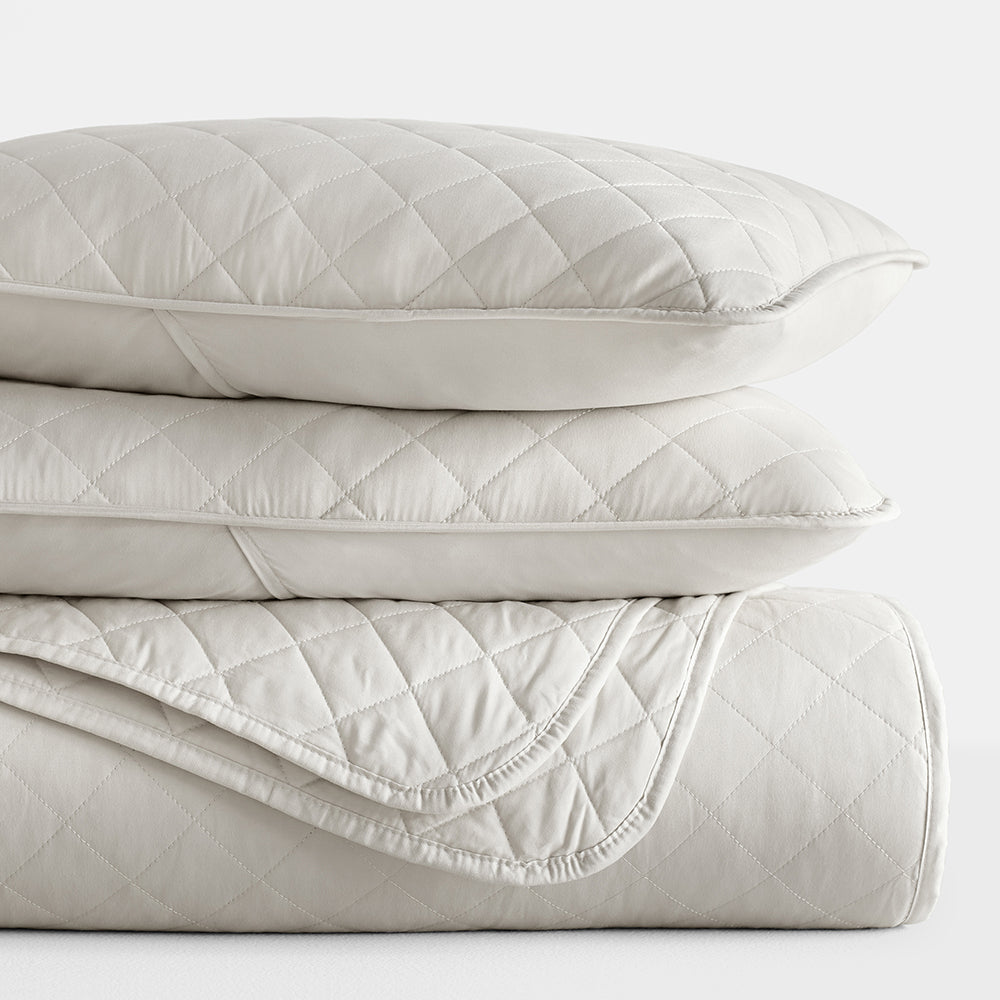 3-Piece Diamond Stitch Quilted Coverlet Set - Queen Size Bedspread for Luxury Bedroom Decor | Soft & Cozy Bedding Set for Master Bedroom, Guest Room & Dorm