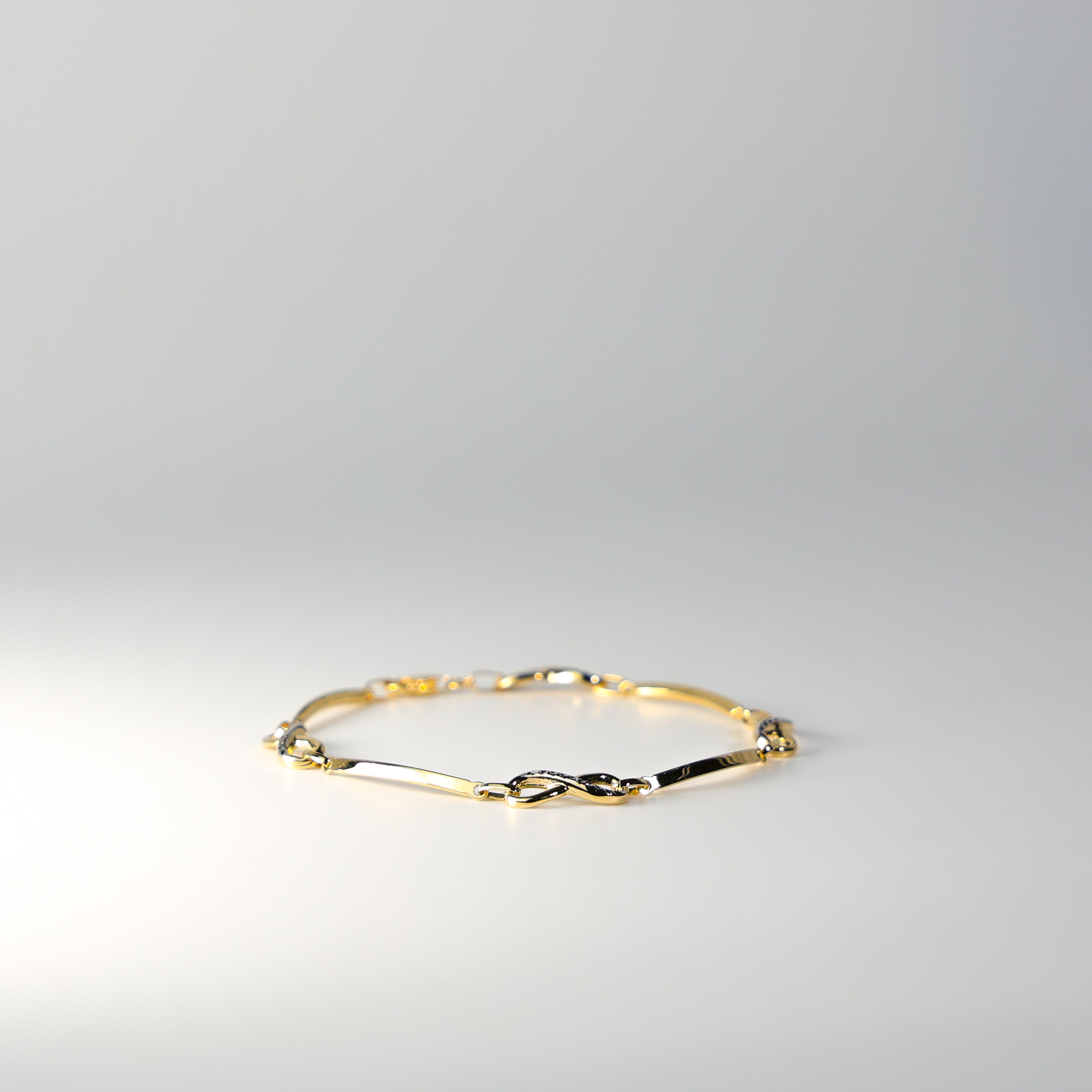 14K Gold Infinity Symbol Charm Bracelet for Women - Elegant Adjustable Chain Link Jewelry Gift for Her - Perfect for Anniversaries, Birthdays & Everyday Wear