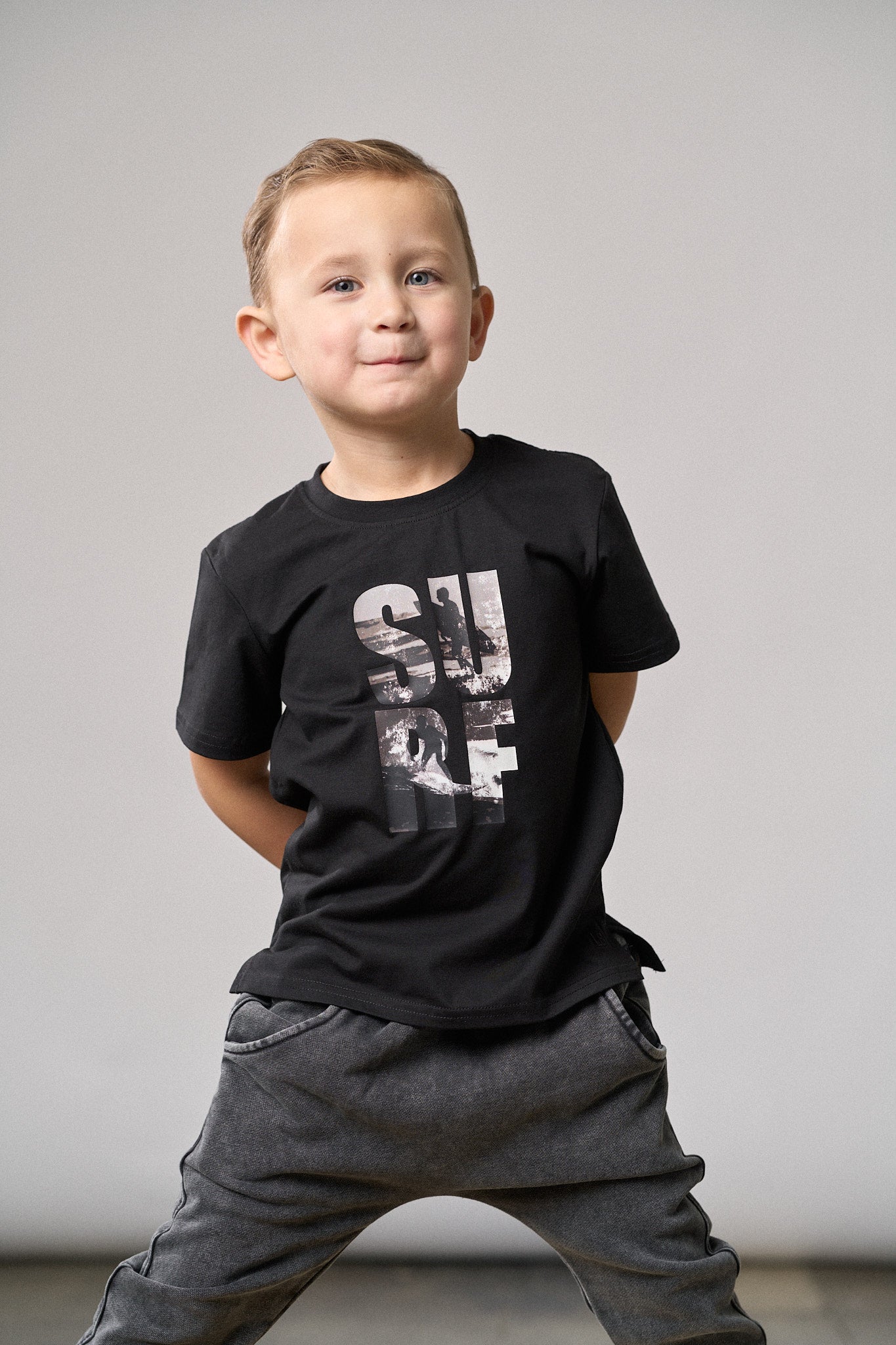 Premium Black Surf Tee - Comfortable & Stylish Men's T-Shirt for Beach, Surfing & Casual Wear