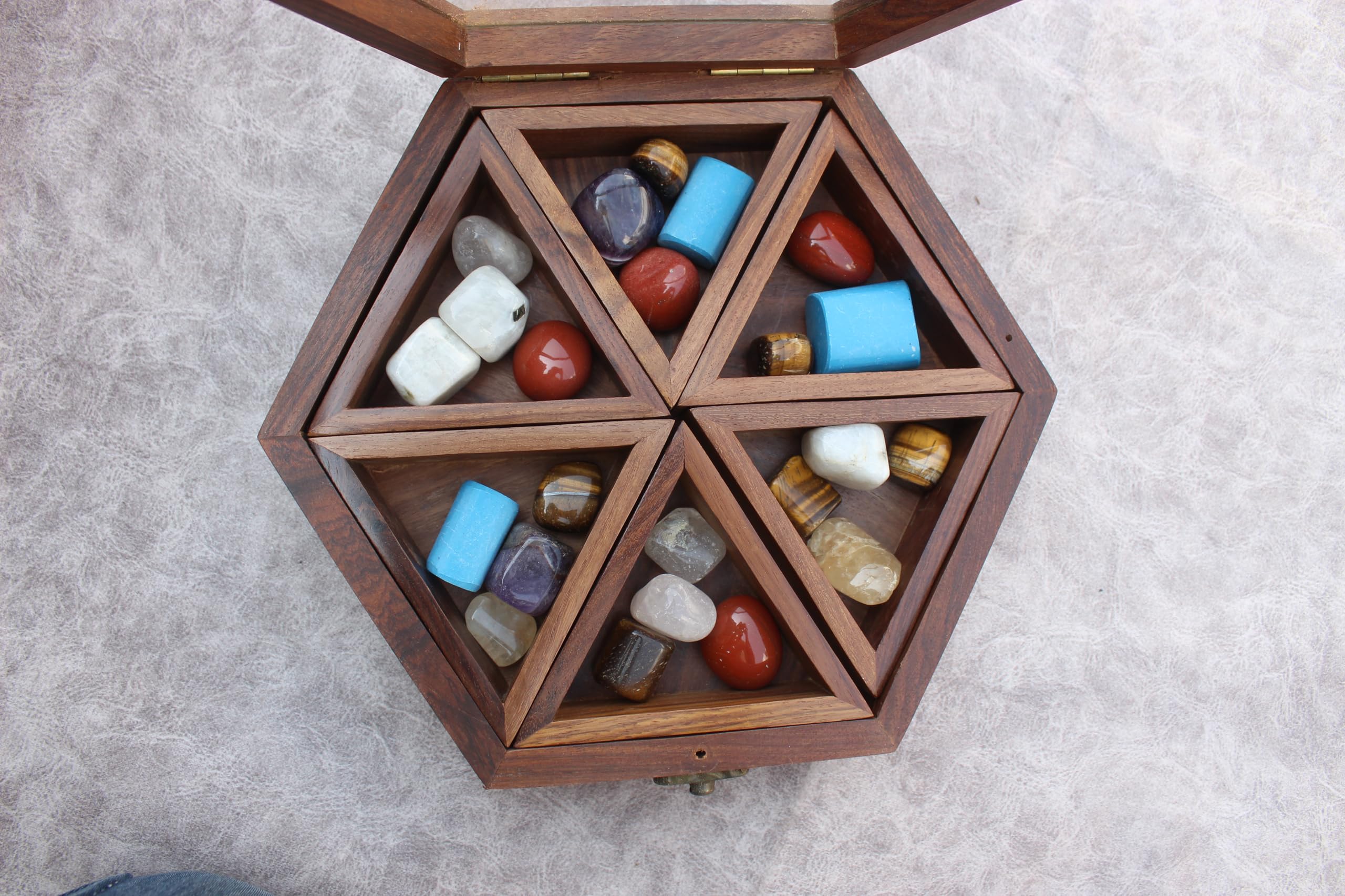 Healing Crystal Wooden Gift Box - Safe Storage for Love Stones, Jewelry & Crystals | Display Organizer Box for Gemstones, Crystals & Jewelry | Perfect for Meditation, Home Decor & Spiritual Healing