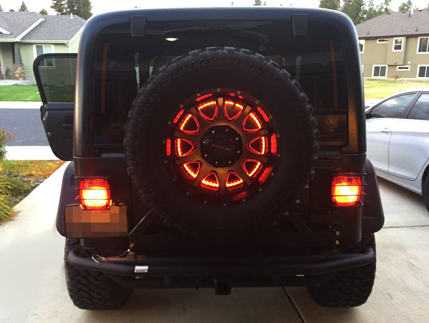 Jeep Wrangler F1 Strobe LED 3rd Brake Light Kit - Spare Tire Mount Flash Light for Enhanced Safety & Off-Road Visibility | Perfect for Night Driving, Off-Road Adventures & Emergency Signaling