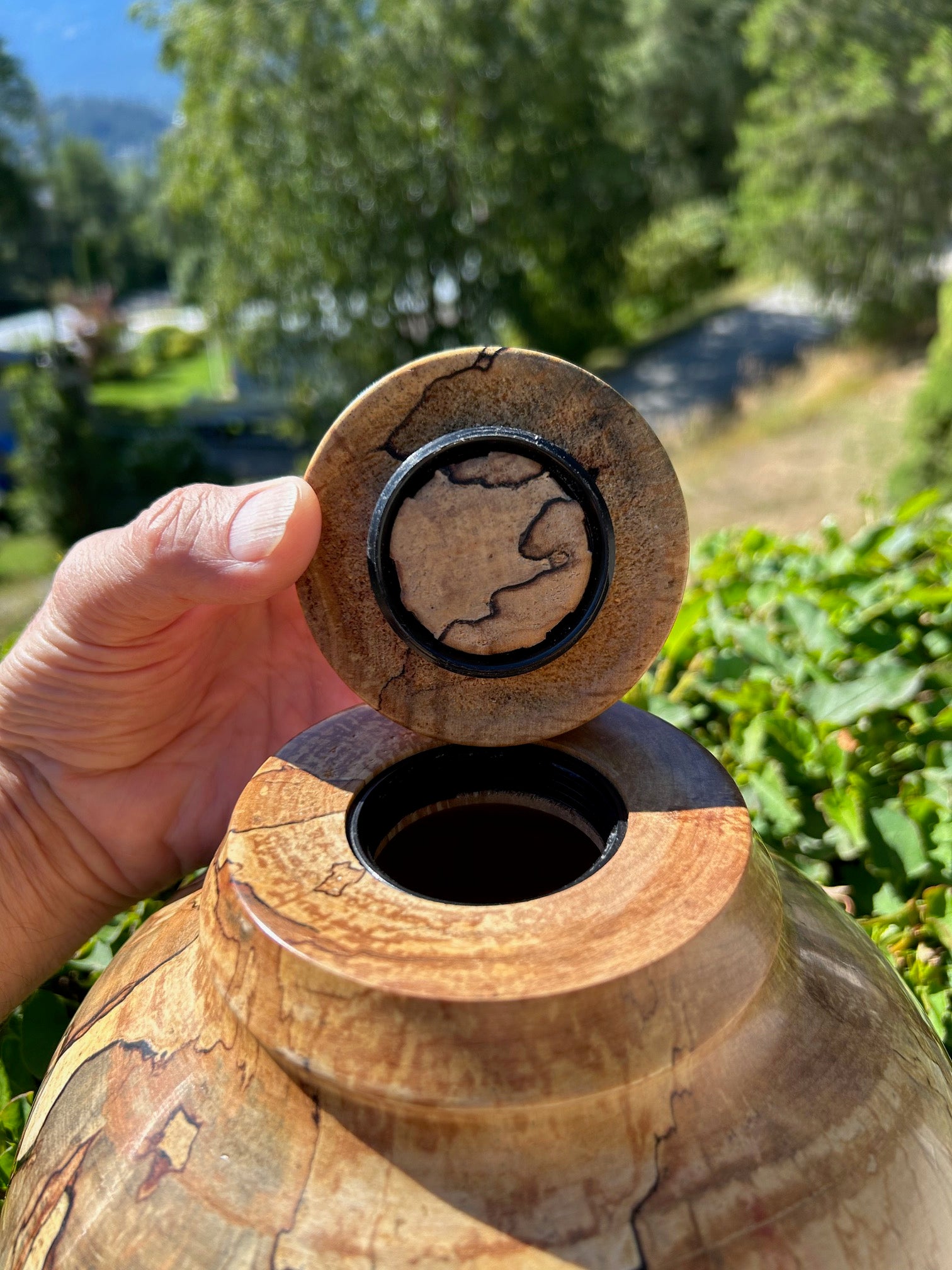Premium Extra Large Spalted Birch Wood Urn for Ashes - Handcrafted Memorial Keepsake - Perfect for Home Display, Funeral Services & Memorial Ceremonies