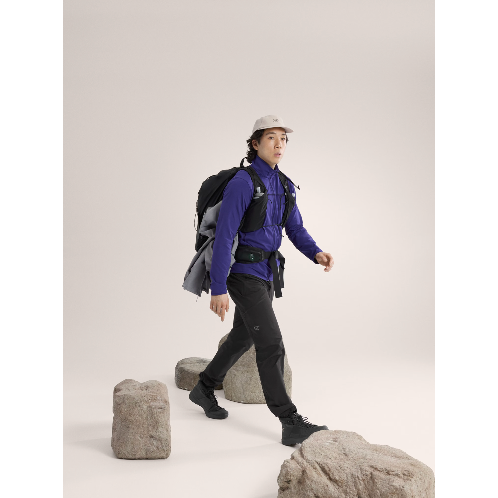 Arc'teryx Men's Kyanite Lightweight Fleece Jacket - Breathable & Warm Midlayer for Hiking, Climbing & Outdoor Adventures