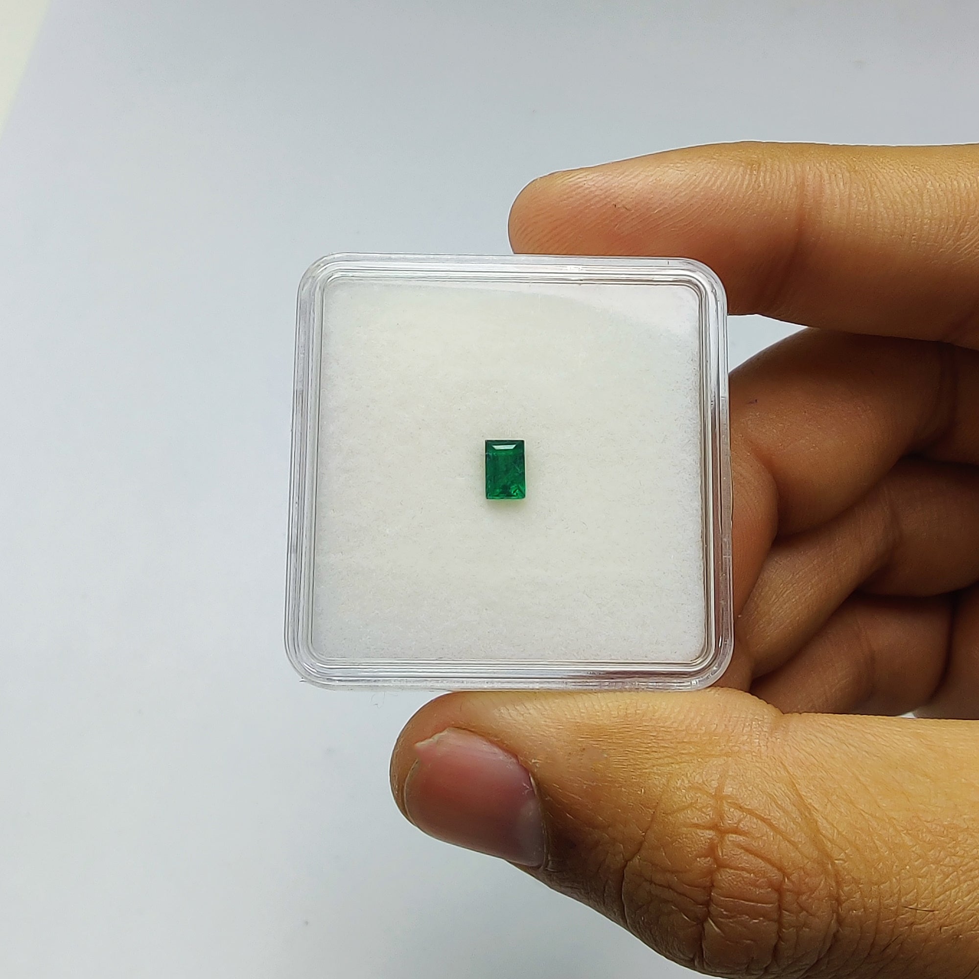 Natural Untreated Green Emerald Gemstone - 0.40cts Cushion Cut 5x3.5mm for Jewelry Making, Engagement Rings & Luxury Gifts | Emerald Birthstone Collection