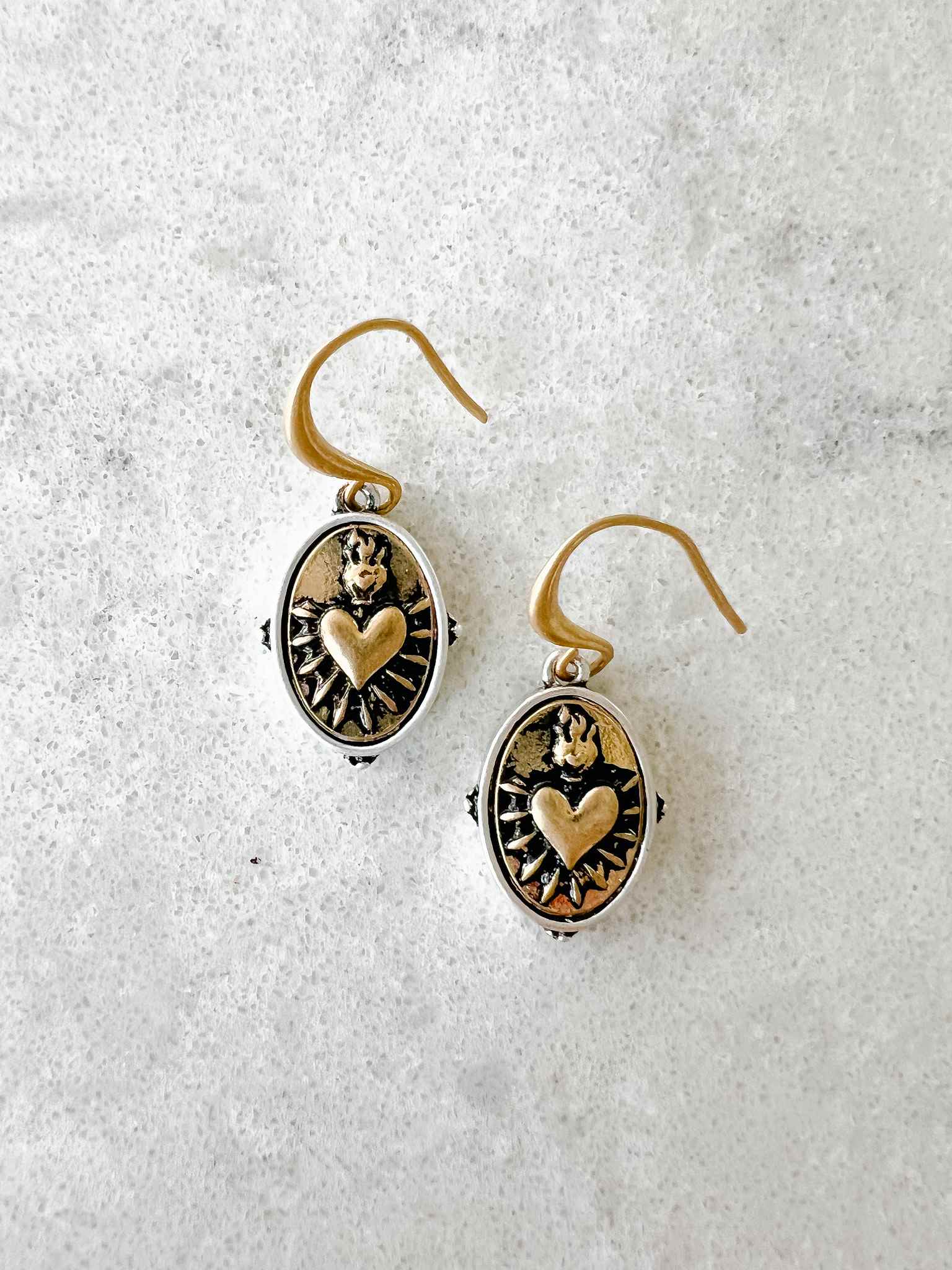 Sacred Heart Earrings for Women - Elegant Religious Jewelry Gift for Valentine's Day, Christmas & Everyday Wear - Perfect for Church, Weddings & Special Occasions