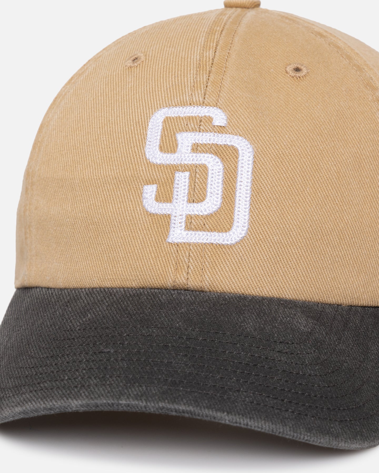 47 Brand San Diego Padres 47 Clean Up Strapback Khaki Adjustable Hat - Official MLB Baseball Cap for Men & Women - Perfect for Games, Outdoor Activities & Casual Wear