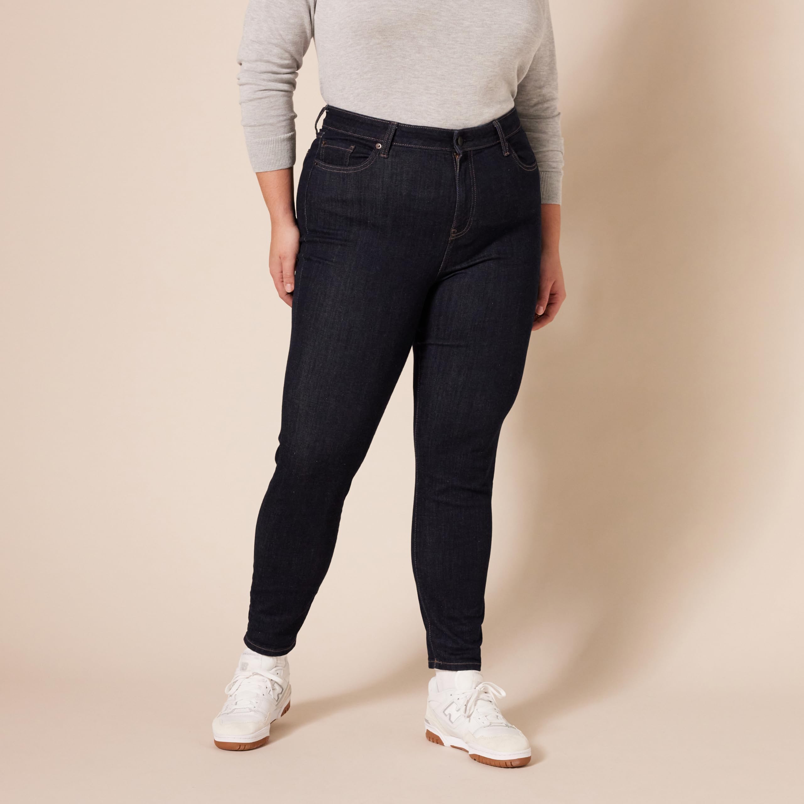 Amazon Essentials Women's Skinny Jeans - High Waist Stretch Denim Pants for Everyday Comfort & Style | Perfect for Work, Casual Outfits & Night Out