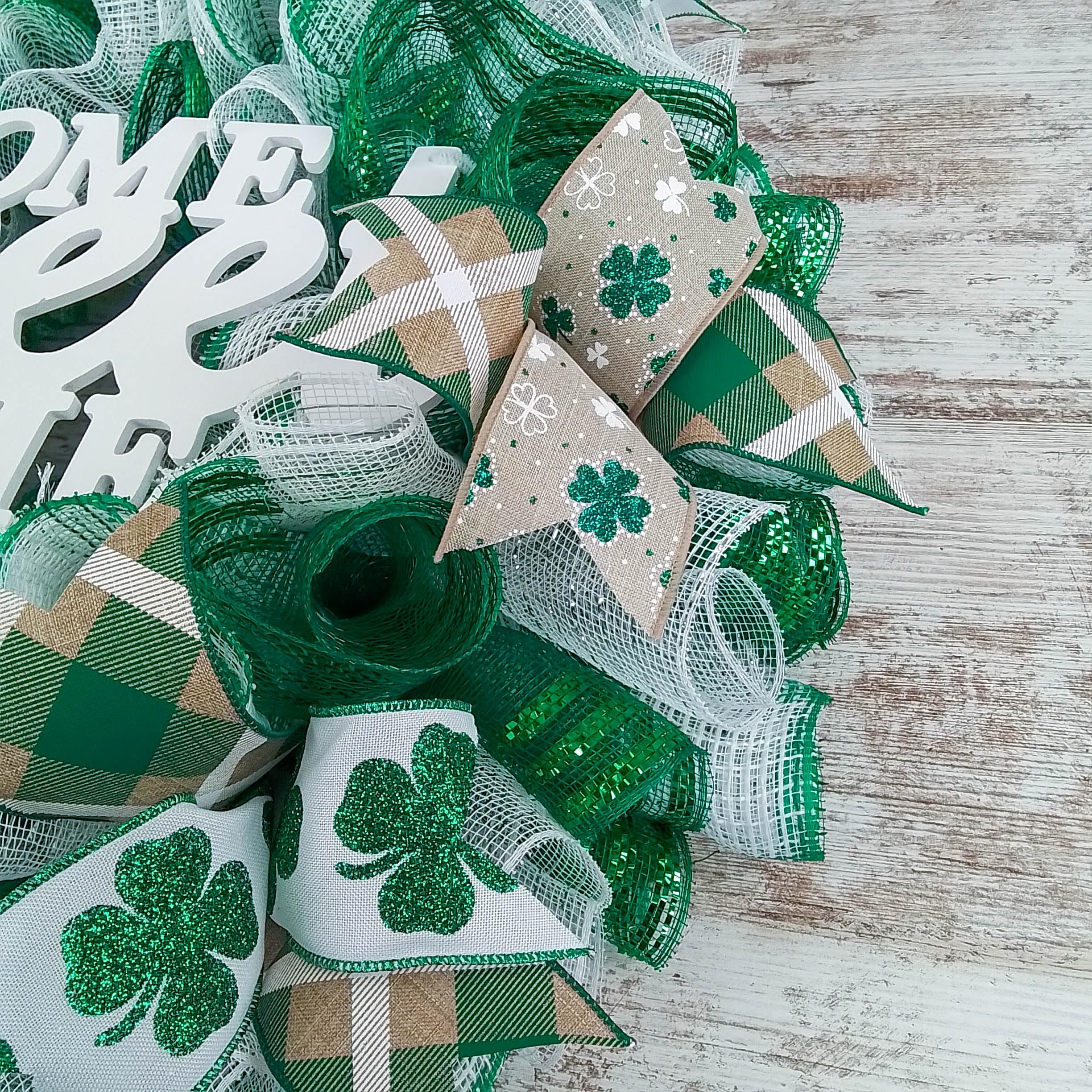 St. Patrick's Day Wreath - Green & White Clover Shamrock Door Hanging Decor for Home - Perfect for Front Door, Wall, Party & Festival Decoration