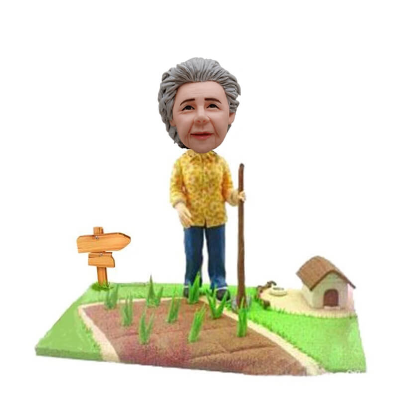 Custom Farmer Bobblehead for Mother - Personalized Farm-Themed Gift for Mom - Perfect for Mother's Day, Birthday, or Home Decor