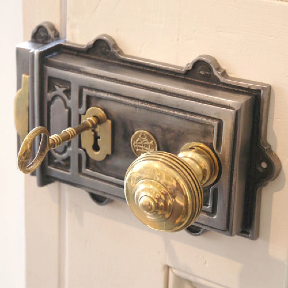Vintage Cast Iron Rim Lock - Heavy Duty Large Door Lock for Antique Doors & Barns - Perfect for Home Security & Rustic Decor