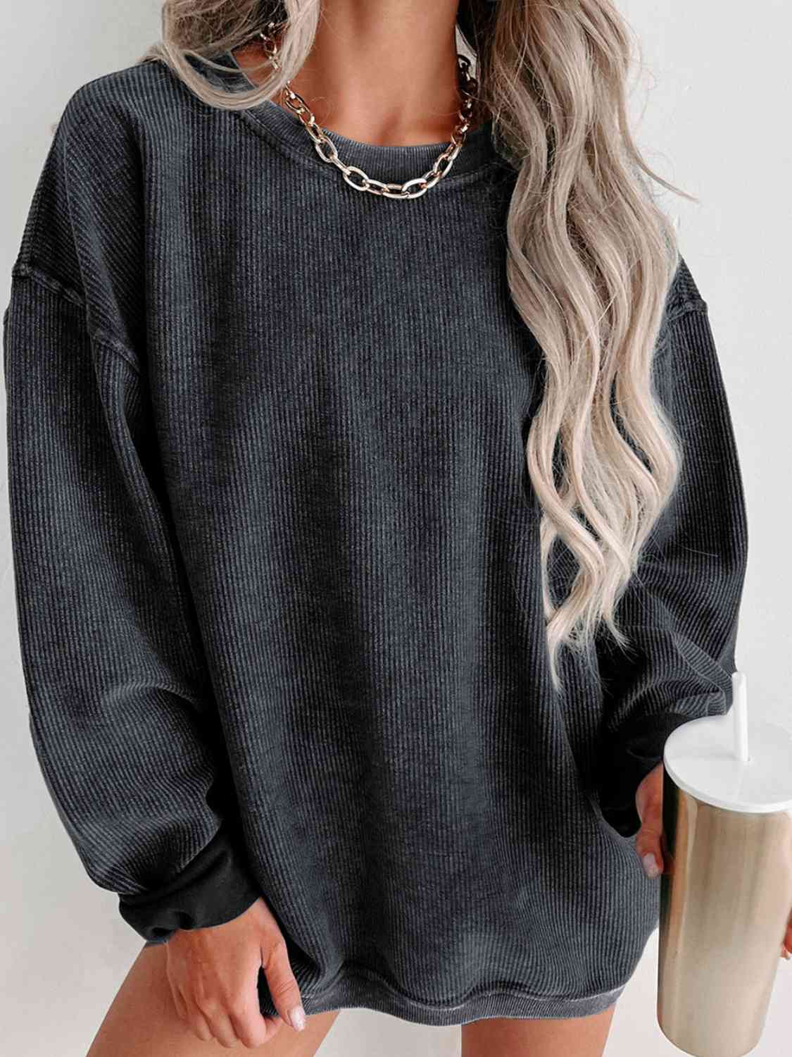Round Neck Drop Shoulder Oversized Sweatshirt for Women - Cozy Casual Pullover for Lounge, Streetwear & Layering
