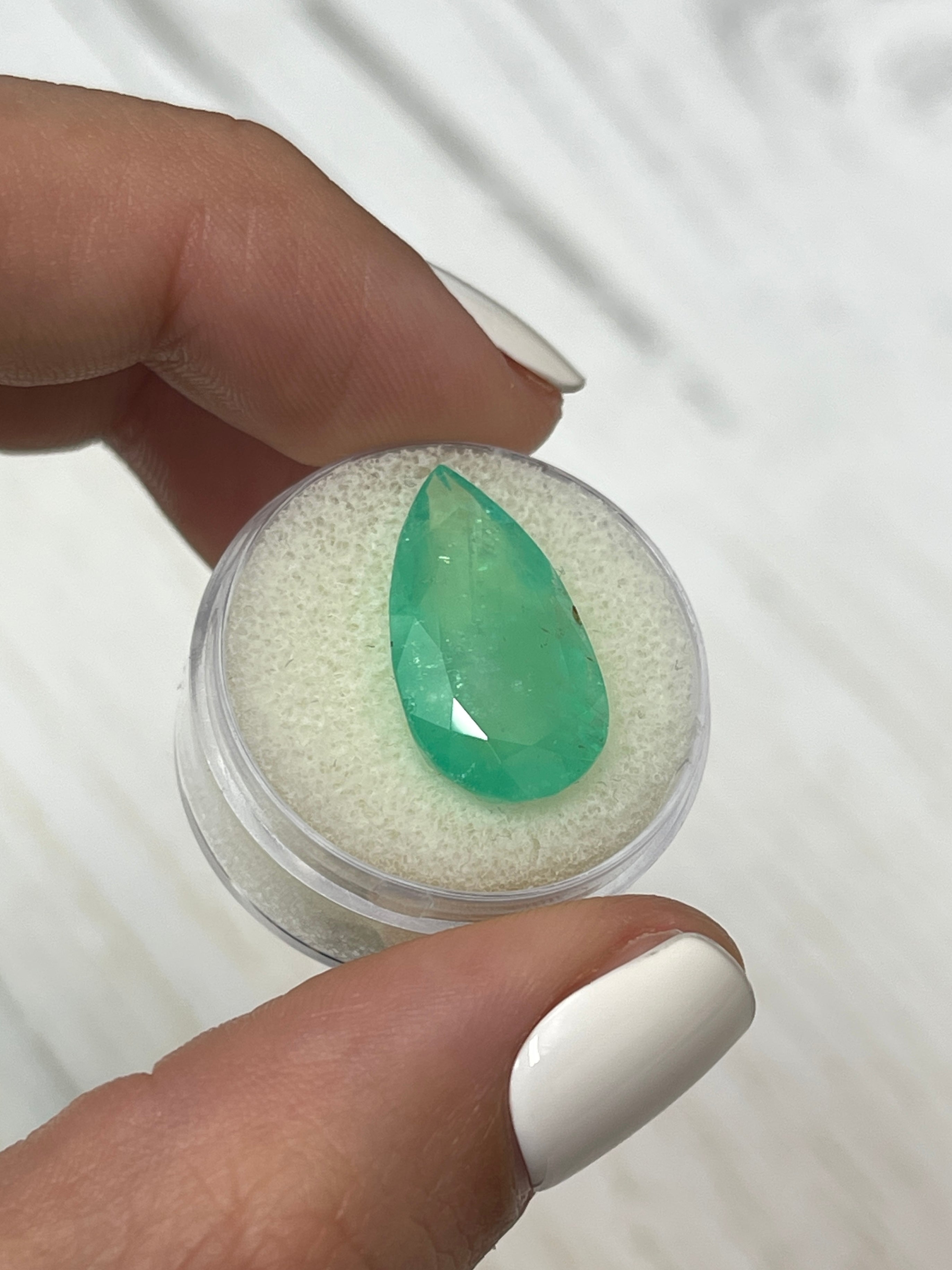 10.89 Carat Huge Natural Loose Colombian Emerald Pear Cut Gemstone - 21x11.5mm Large Size for Jewelry Making, Engagement Rings & Luxury Gifts