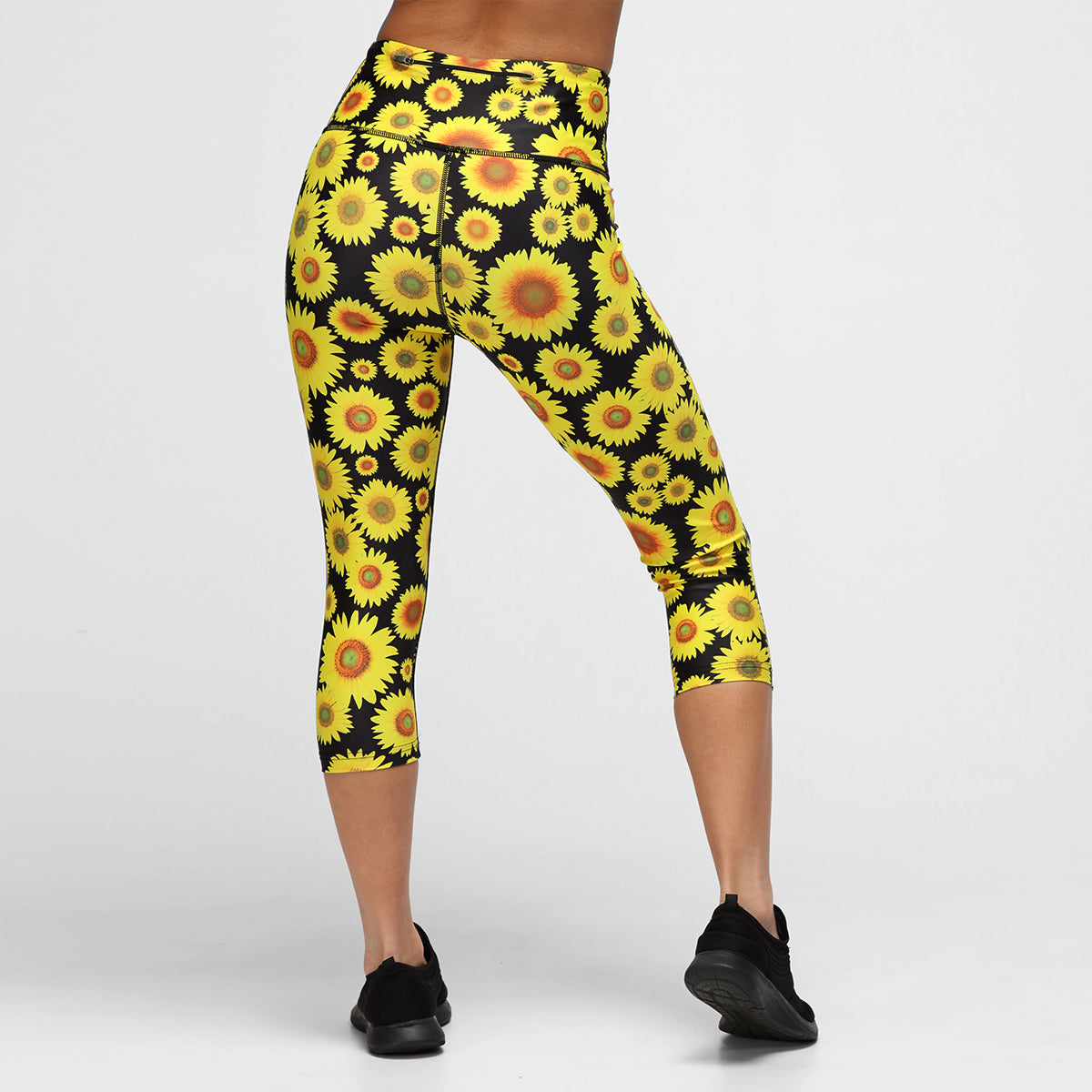 Sunflower Print Capri Pants for Women - Summer Casual Stretch Yoga Pants with Pockets | Perfect for Beach, Yoga, and Everyday Wear