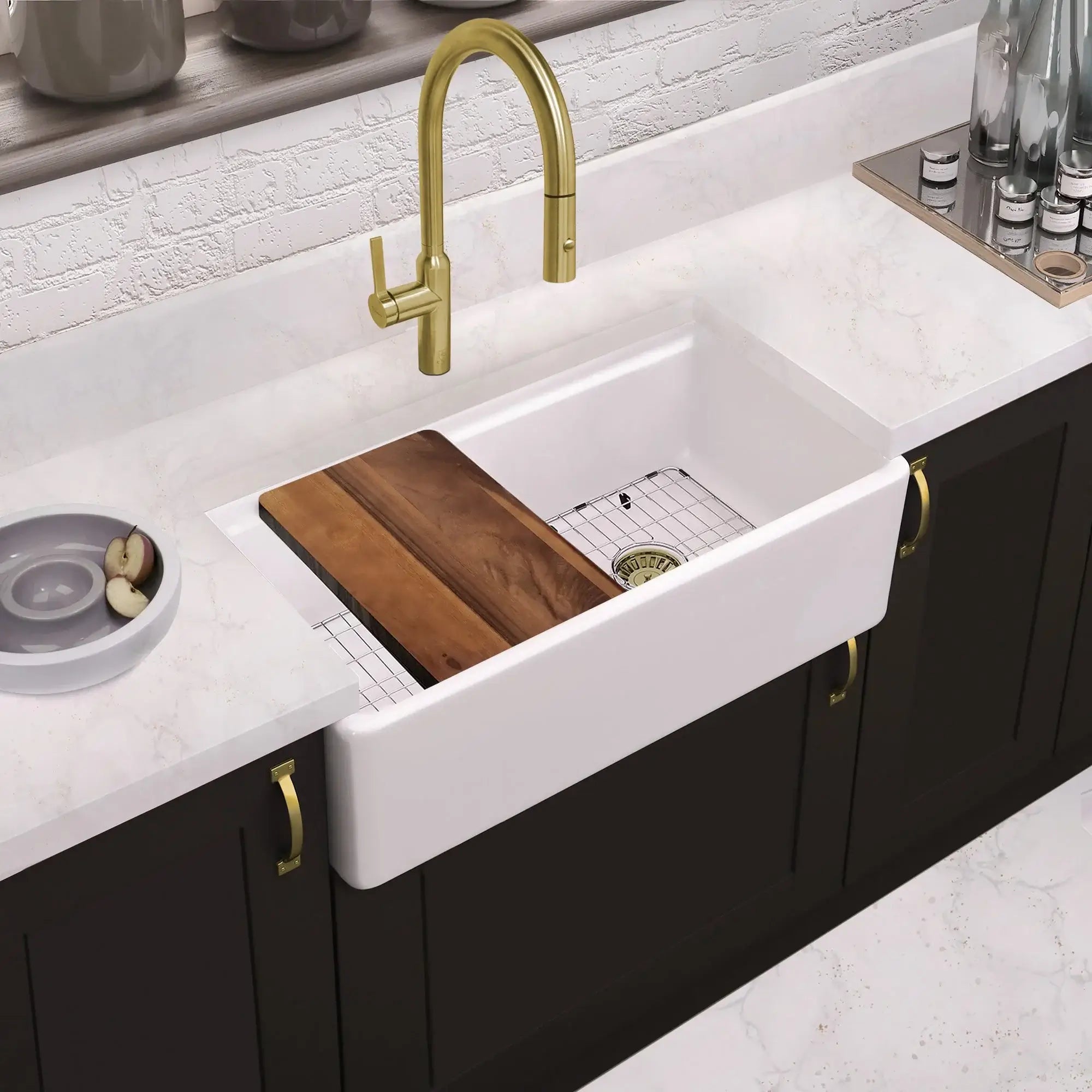 Whitehaus Fireclay 33