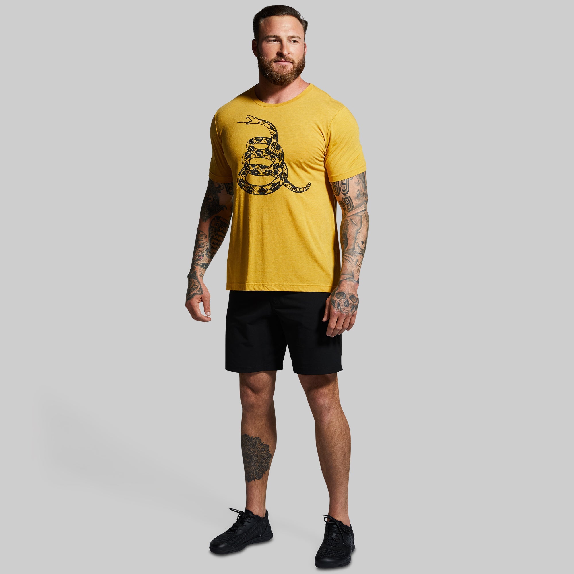 Gadsden Flag T-Shirt in Mustard Yellow - Patriotic American Revolution Style Cotton Tee for Men & Women - Perfect for 4th of July, Political Rallies & Historical Reenactments