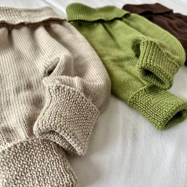 Stylish Jodhpurs and Beanie Set for Women - Equestrian Riding Outfit & Winter Fashion Accessories | Perfect for Horseback Riding, Casual Wear & Cold Weather