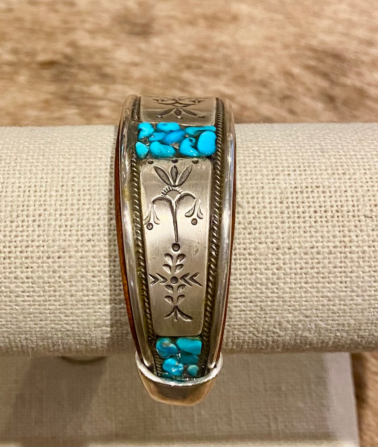 Exquisite Turquoise & Floral Silver Cuff Bracelet for Women - Boho Chic Handmade Jewelry Gift for Birthday, Anniversary & Special Occasions