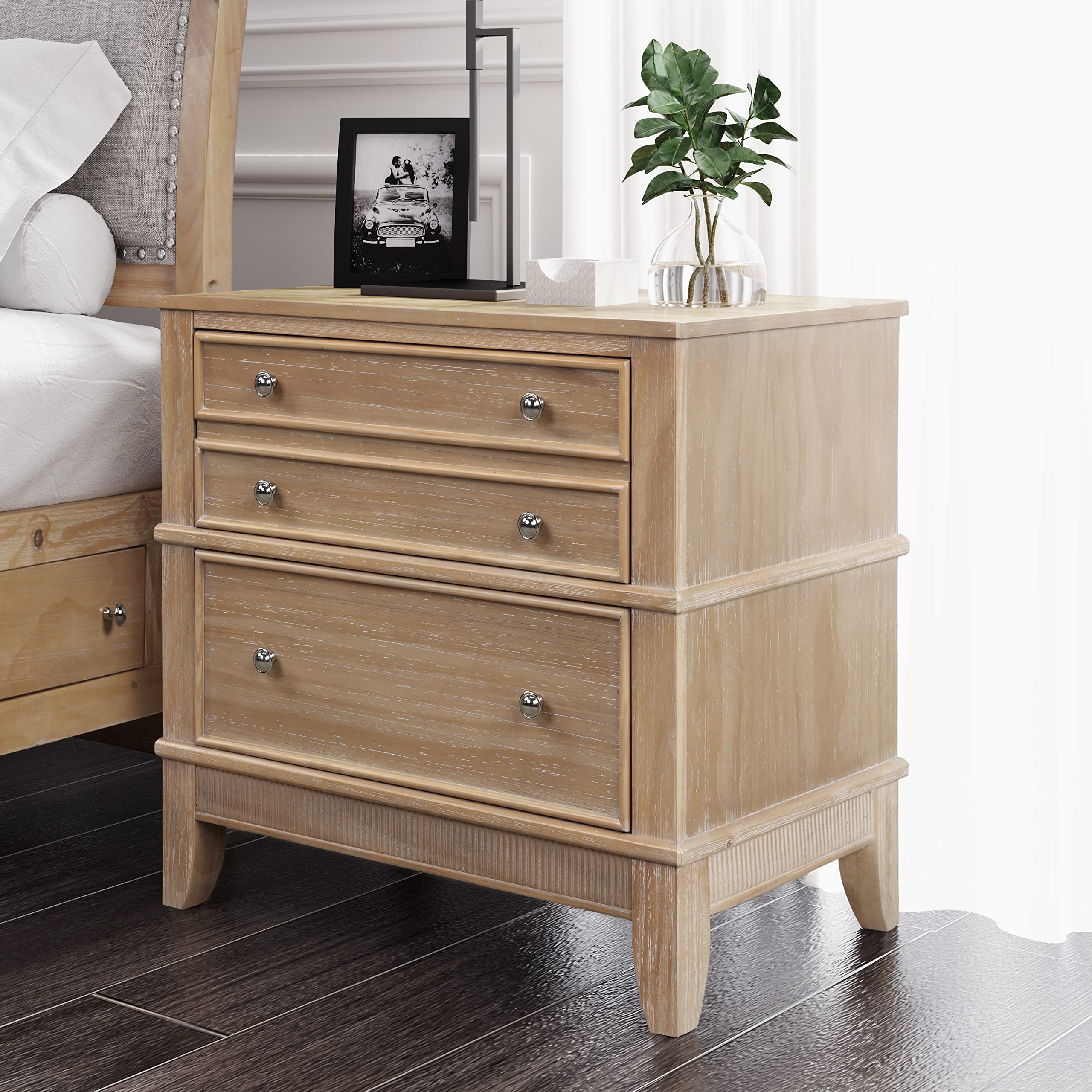 Modern Solid Wood Nightstand with 3 Drawers - Storage End Table for Bedroom & Living Room - Natural Wood Bedside Cabinet - Perfect for Small Spaces, Apartment Furniture & Home Organization