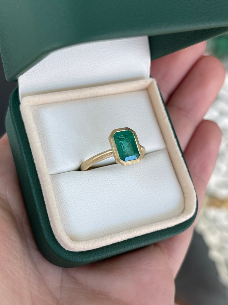 2.35ct 14K Gold Natural Dark Green Emerald Solitaire Vertical Engagement Ring for Women - Perfect for Proposals, Anniversaries & Special Occasions