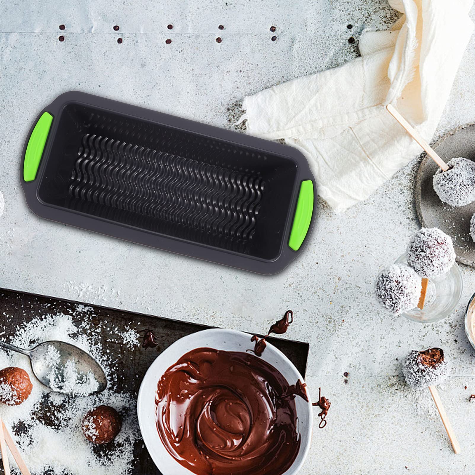 Non-Stick Silicone Loaf Pan for Baking Bread, Cake & Toast - DOITOOL Reusable & Durable Silicone Cake Mold - Perfect for Homemade Banana Bread, Pound Cake & Fruit Loaf