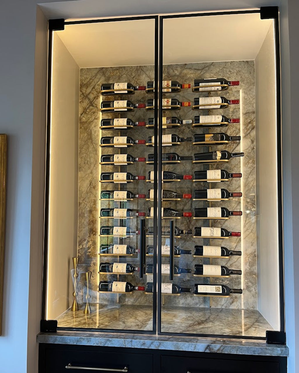 Urban Ironcraft Wall Mounted Wine Rack - Single Bottle Label Facing Blade Series (Holds 12 Bottles) | Space-Saving Home Bar & Kitchen Storage Solution