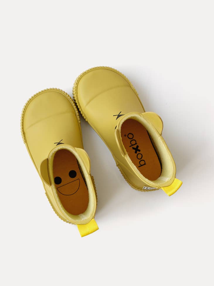 Boxbo Girls' Waterproof Rain Boots in Mustard Yellow - Comfortable & Durable Kids' Rain Shoes for Outdoor Play, Puddle Jumping & Spring Weather
