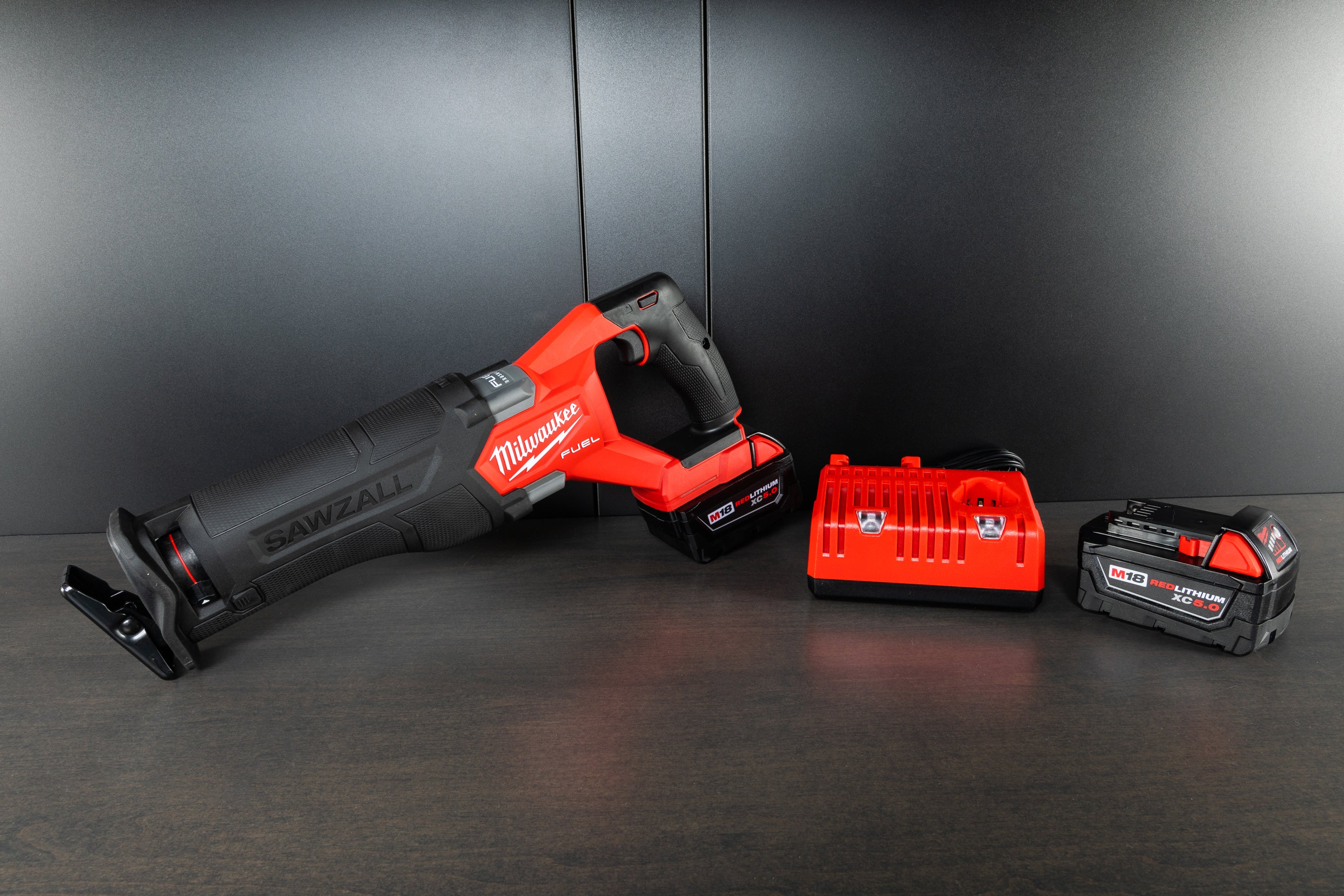 Milwaukee M18 Fuel SAWZALL® Reciprocating Saw - Cordless Power Tool with Brushless Motor for Wood & Metal Cutting - Perfect for Construction, Demolition & DIY Projects