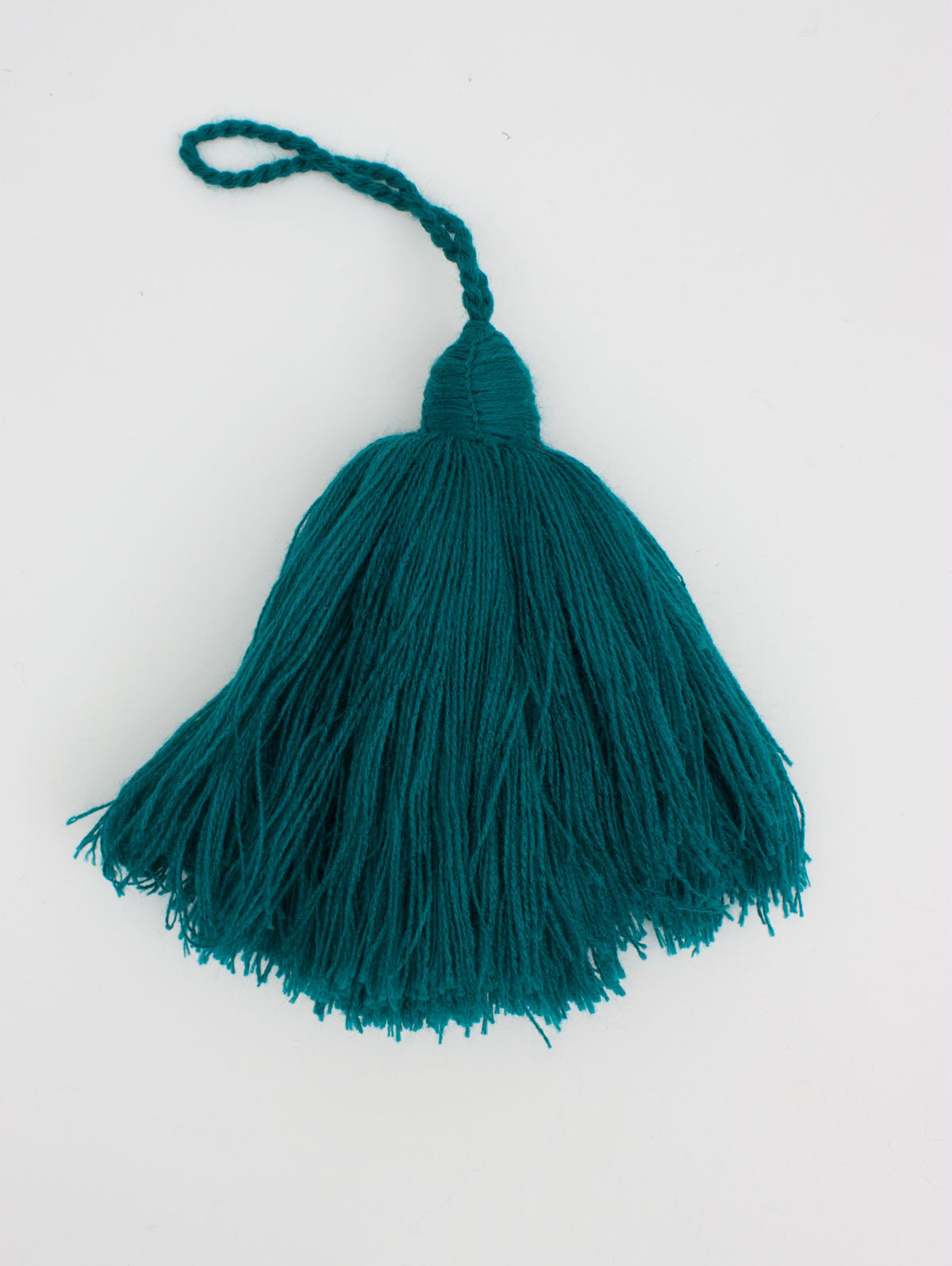 Large Giant Tassels for Home Decor, Party Supplies, and DIY Crafts - Perfect for Wall Hangings, Gift Wrapping, and Event Decorations